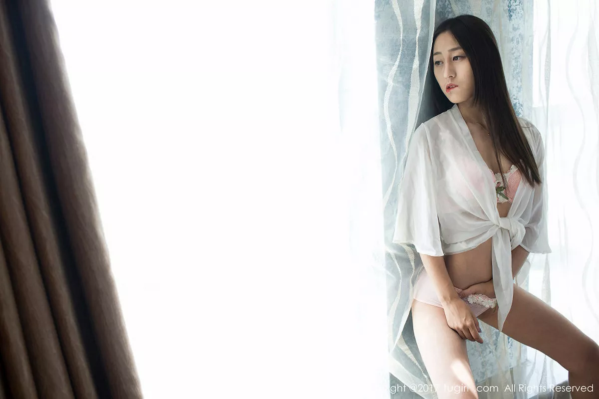 [XiuRen秀人网]第802期雨涵Iris写真 NO.5