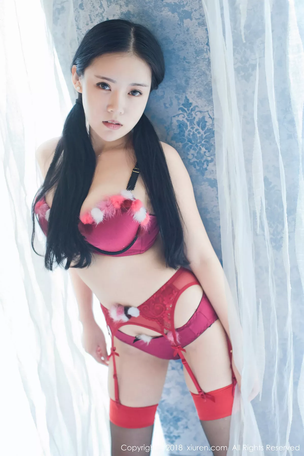 [XiuRen秀人网]第932期红气球写真 NO.2