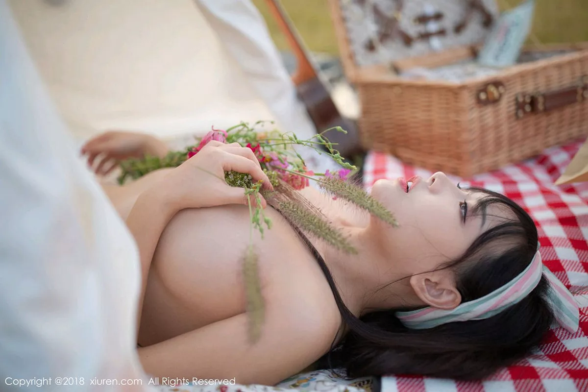 [XiuRen秀人网]第1207期徐微微写真 NO.3