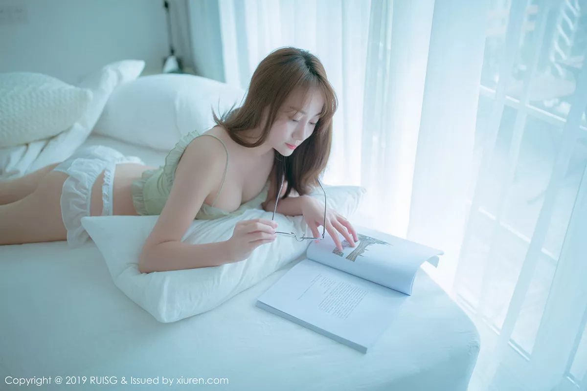 [MICAT瑞丝馆] 2019.09.02 VOL.080 风衣月Lucy [46P] NO.10