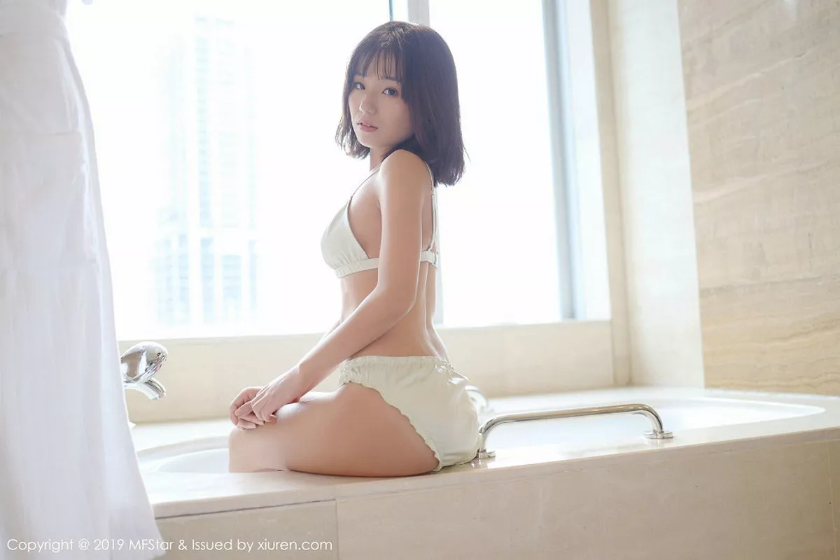 [MFStar模范学院] 2019.11.13 VOL.229 Baileys 香儿 [36P] NO.9