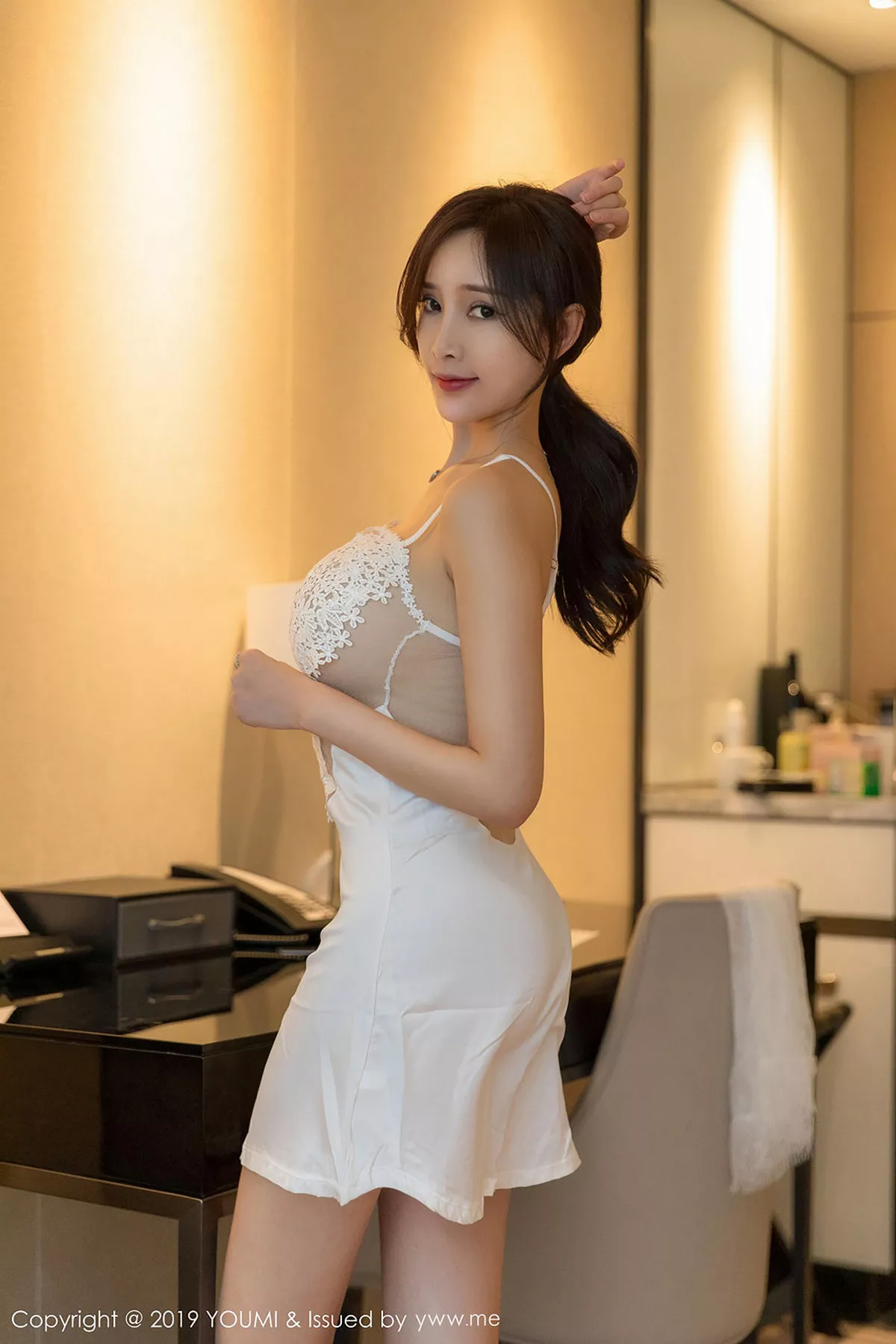 [YouMi尤蜜荟]第257期奶瓶土肥圆写真 NO.4