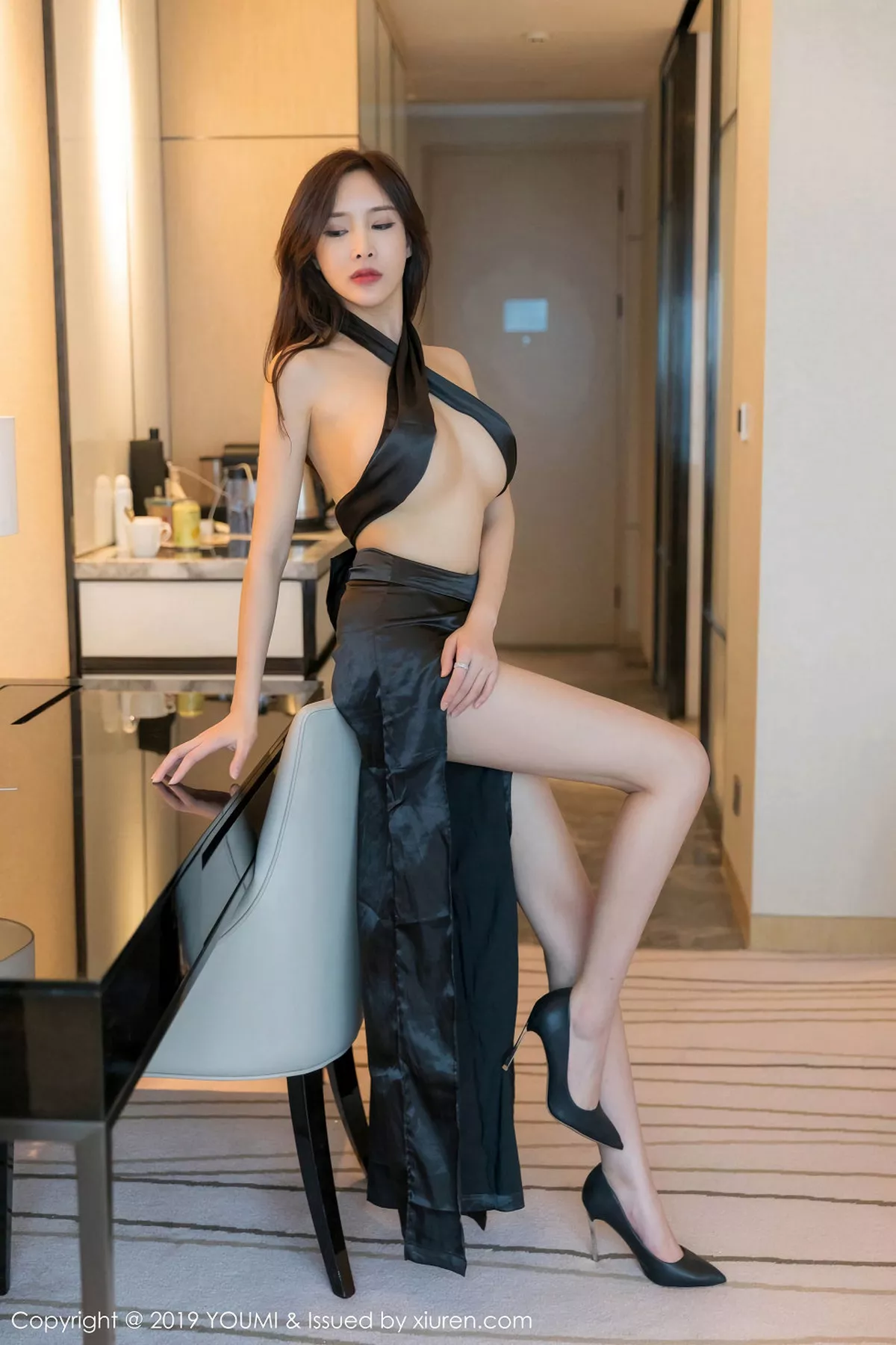 [YouMi尤蜜荟]第266期奶瓶土肥圆写真 NO.9