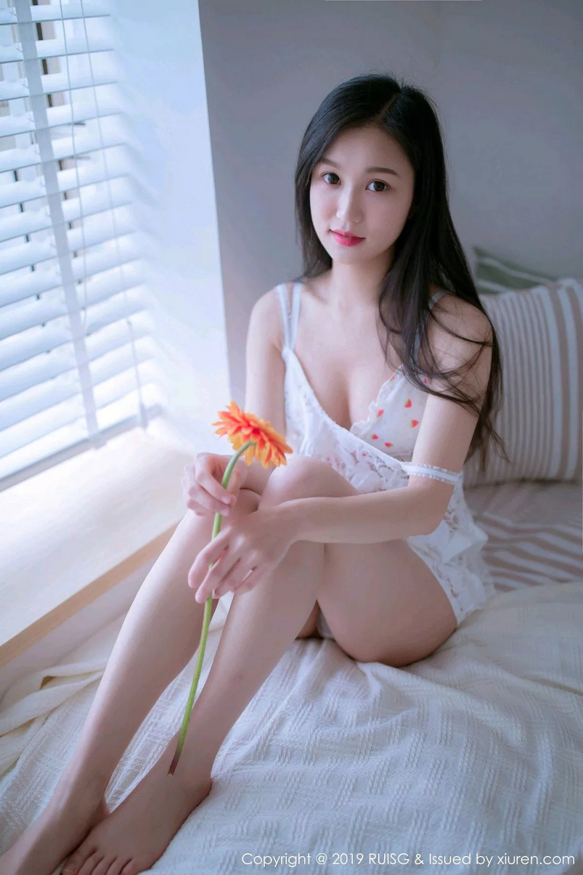 [RUISG瑞丝馆] 2019.06.25 VOL.068 深紫Julie [49P] NO.1