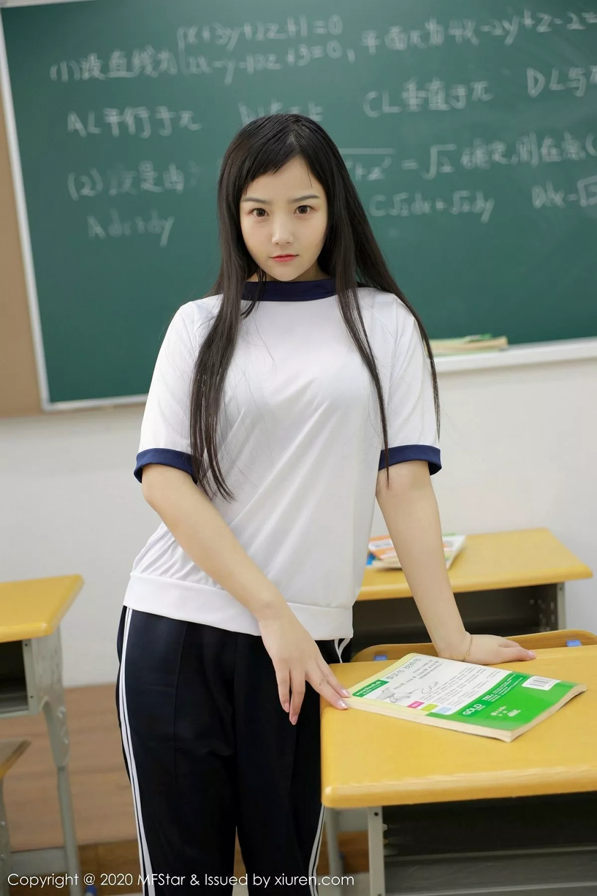 [MFStar模范学院] 2020.02.24 VOL.273 徐微微mia [64P] NO.12