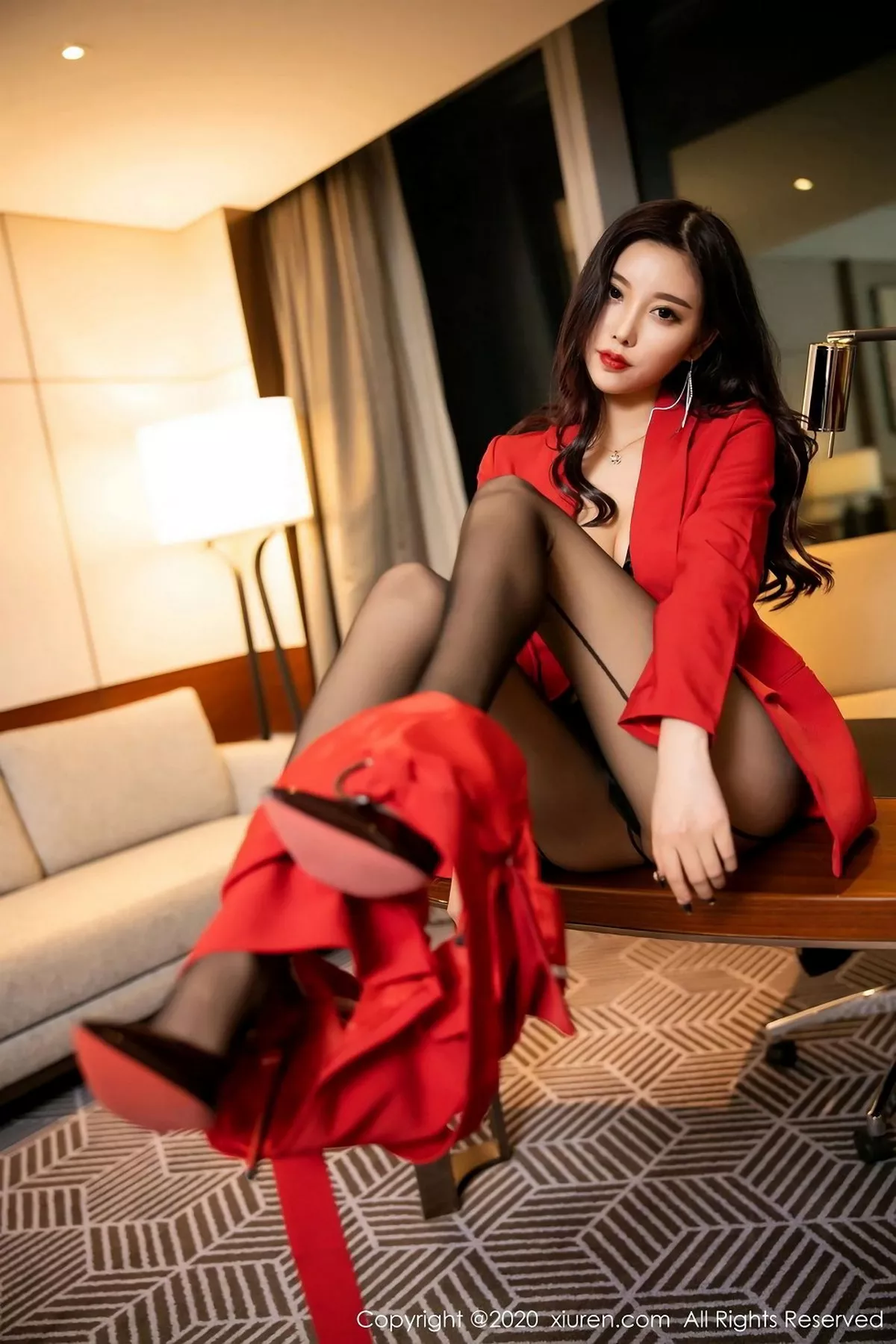 [XiuRen秀人网] 2020.04.01 No.2122 杨晨晨sugar [100P] NO.2