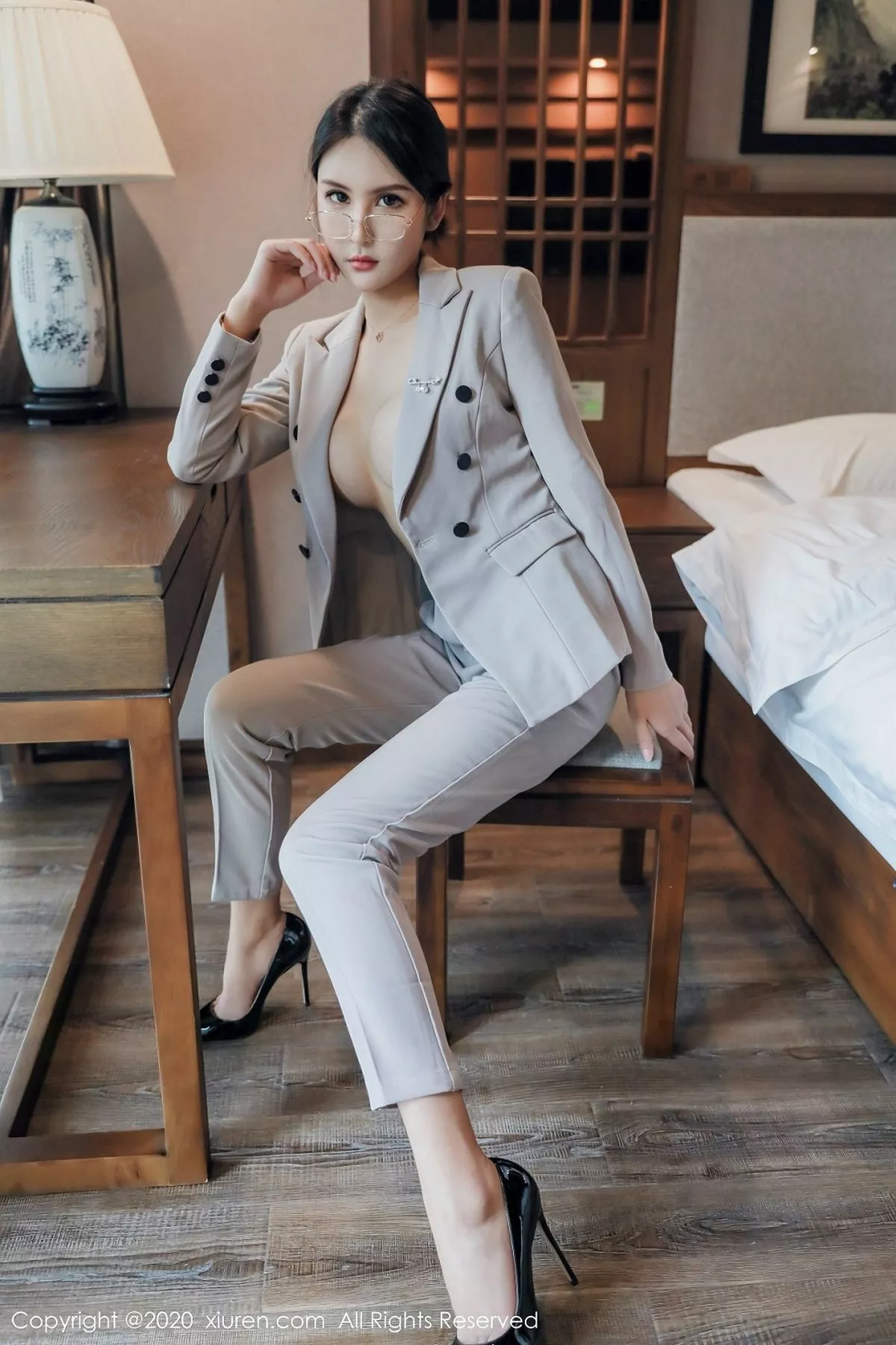 [XiuRen秀人网] 2020.03.25 No.2098 Emily顾奈奈 [86P] NO.1