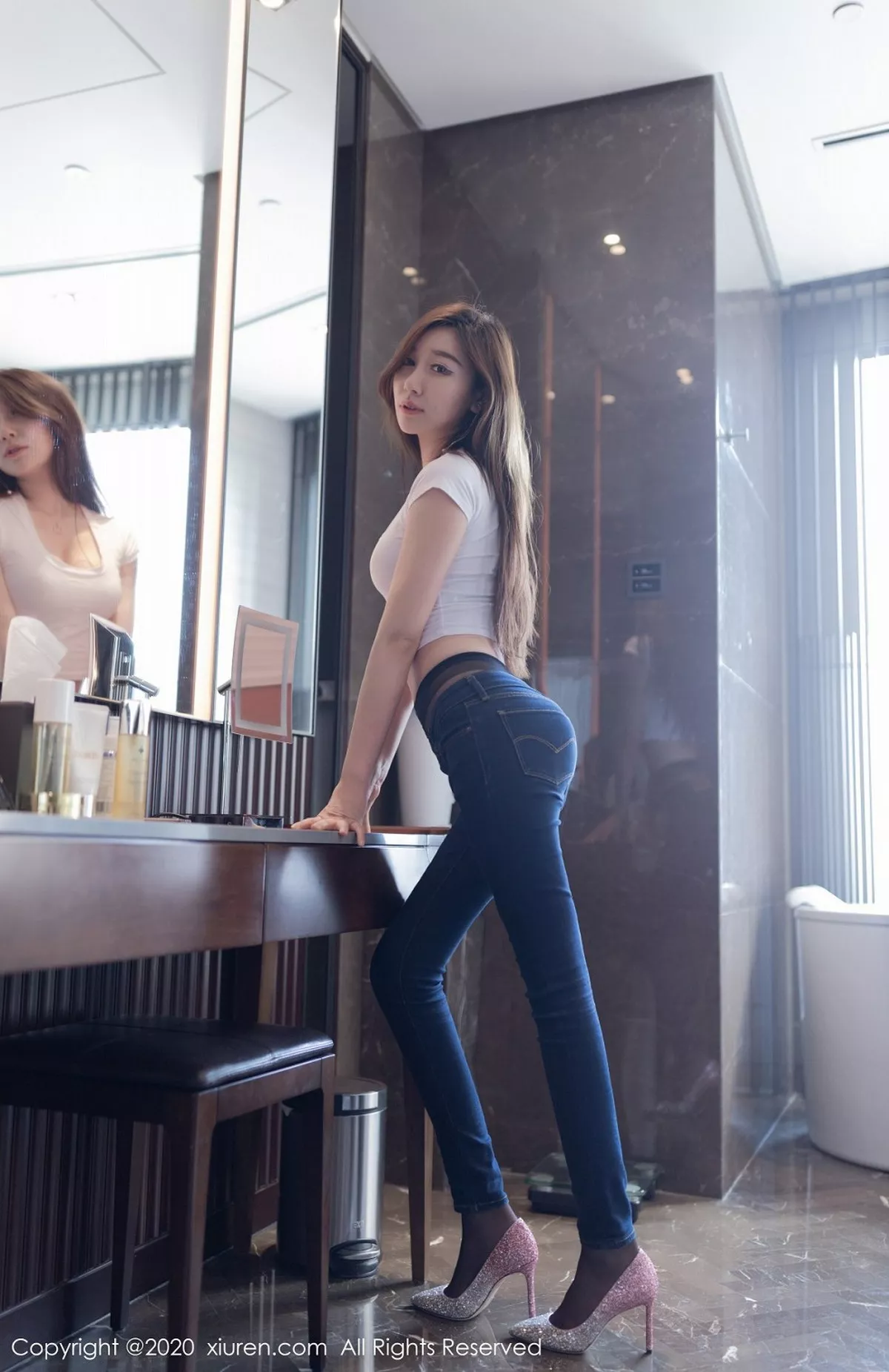 [XiuRen秀人网] 2020.08.05 No.2406 Victoria志玲 [60P] NO.1