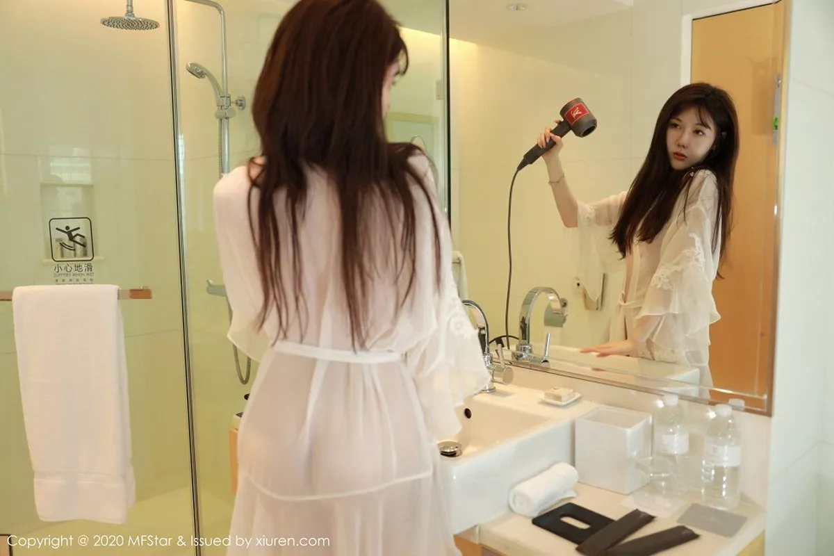 [MFStar模范学院] 2020.08.21 VOL.373 薛琪琪sandy [52P] NO.1