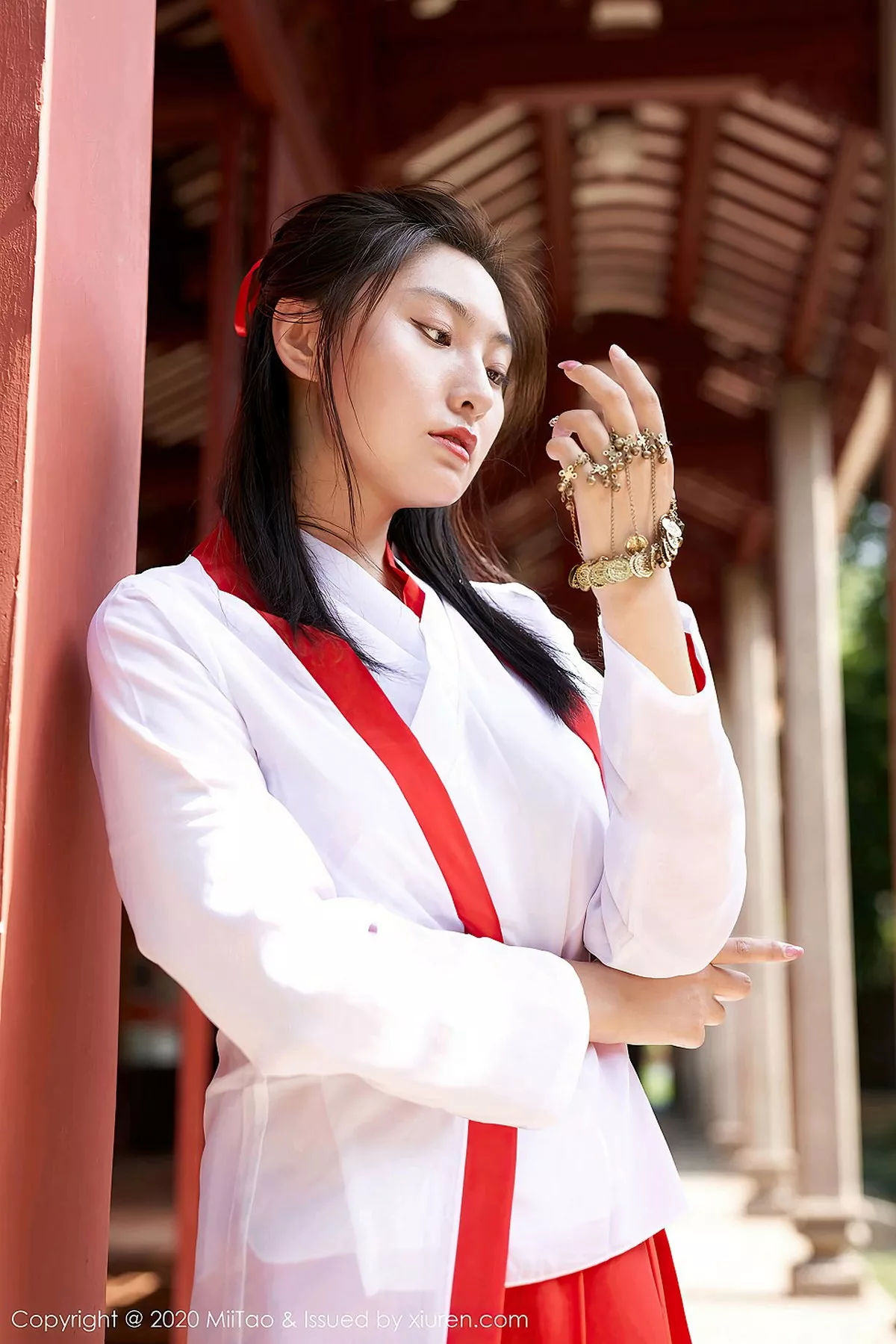 [MiiTao蜜桃社] 2020.09.02 VOL.142 茵茵简 [34P] NO.10