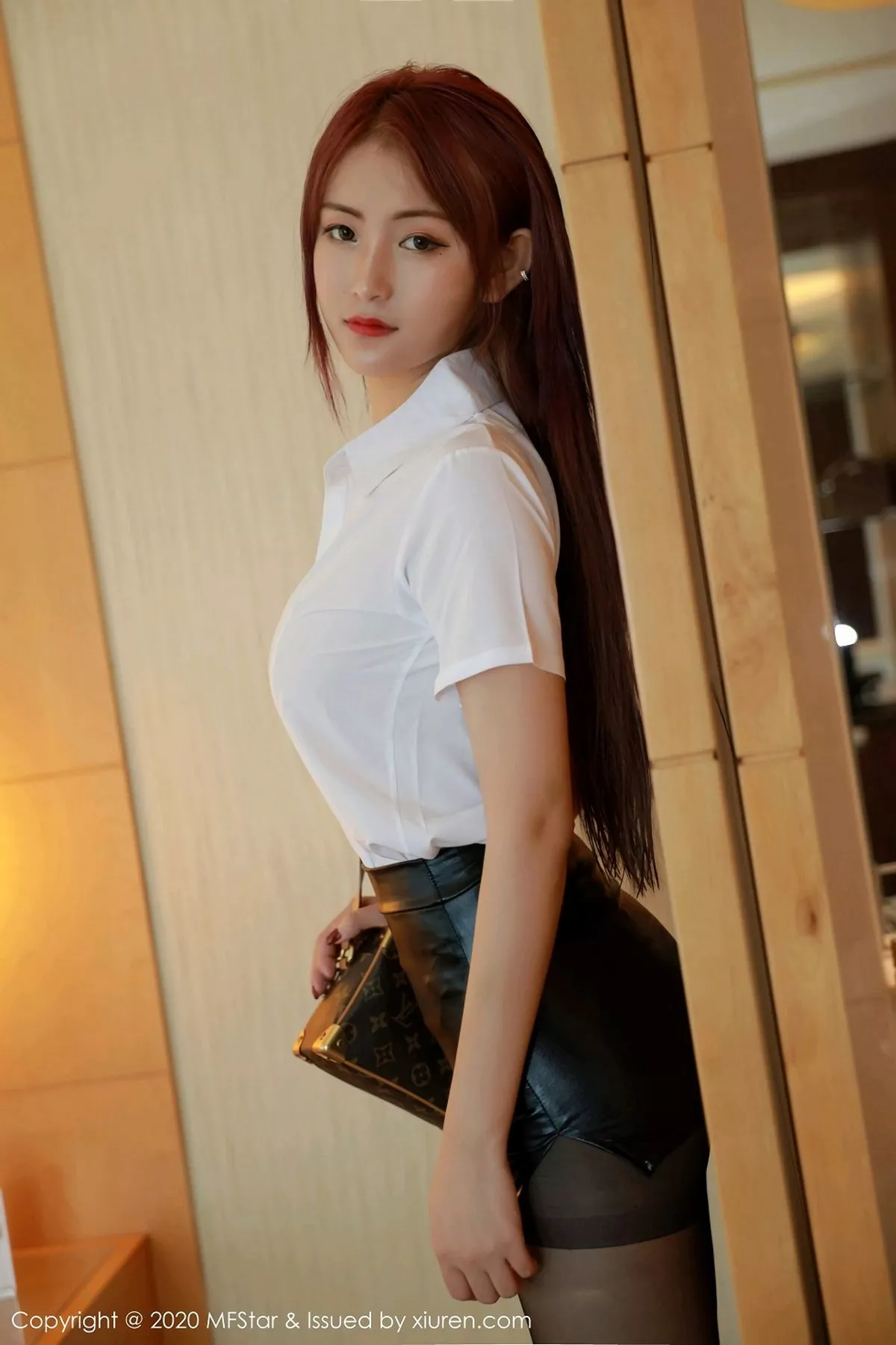 [MFStar模范学院] 2020.08.27 VOL.377 Zz只只 [45P] NO.4