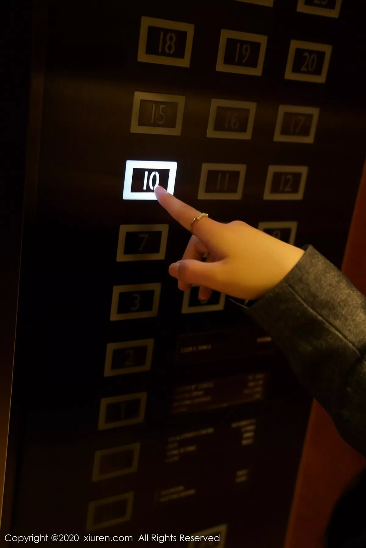 [XiuRen秀人网] 2020.10.09 No.2628 美七Mia [64P] NO.7