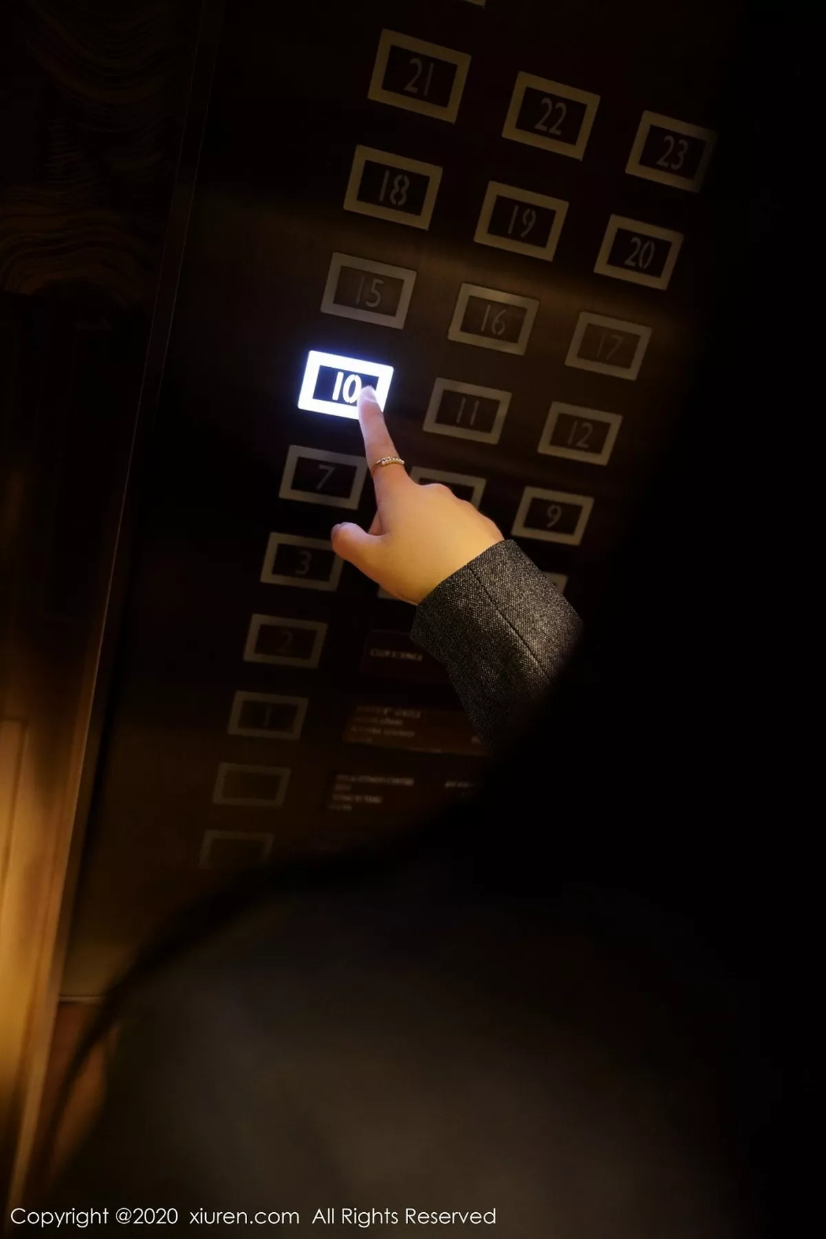 [XiuRen秀人网] 2020.10.09 No.2628 美七Mia [64P] NO.8