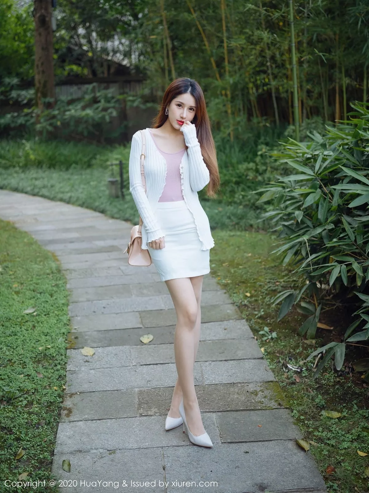 [HuaYang花漾写真] 2020.12.02 VOL.332 徐安安 [51P] NO.1