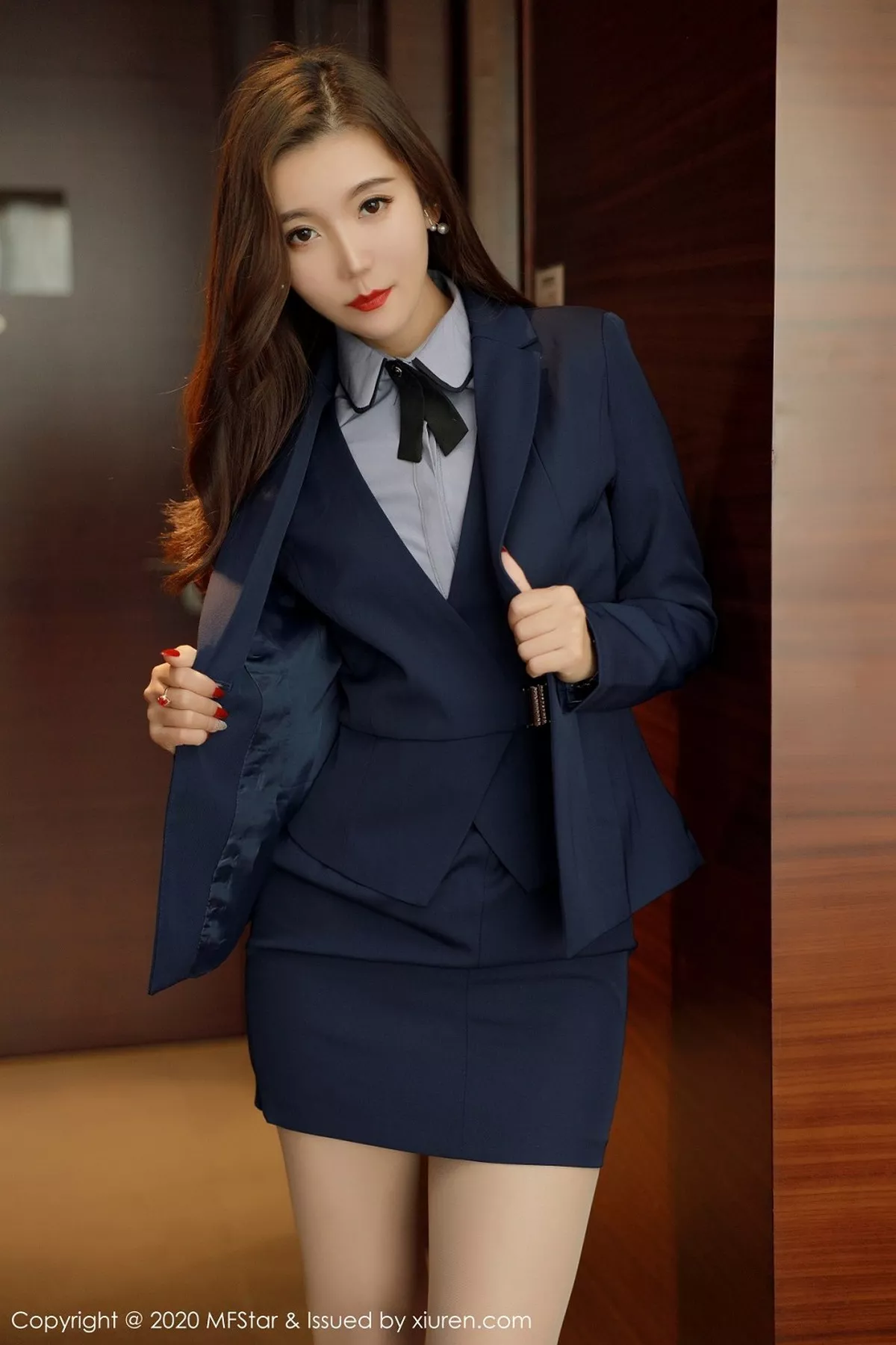 [MFStar模范学院] 2020.12.16 VOL.425 艾静香 [44P] NO.8