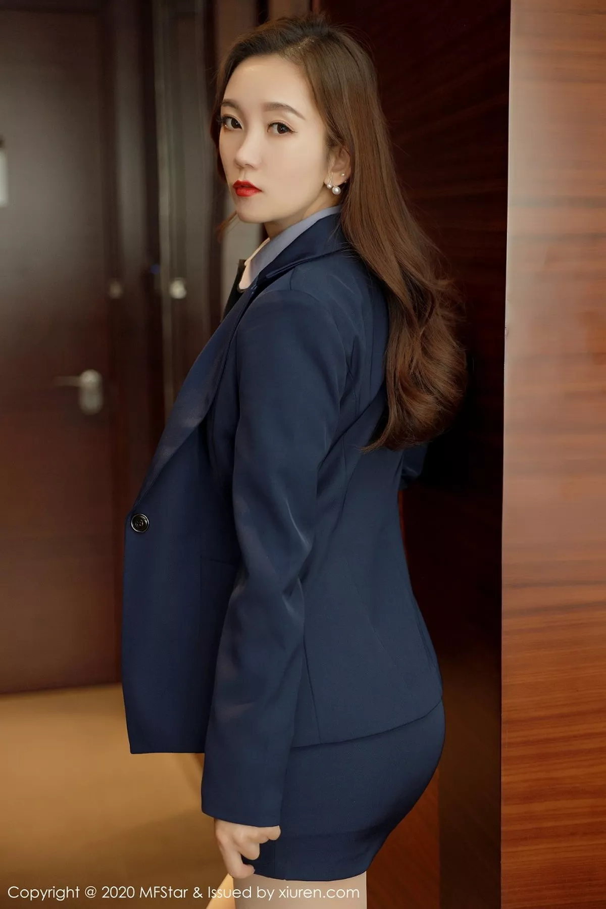 [MFStar模范学院] 2020.12.16 VOL.425 艾静香 [44P] NO.9