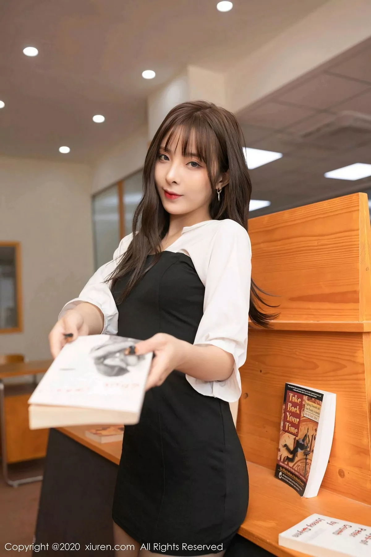 [XiuRen秀人网] 2020.12.28 No.2948 陈小喵 [75P] NO.8