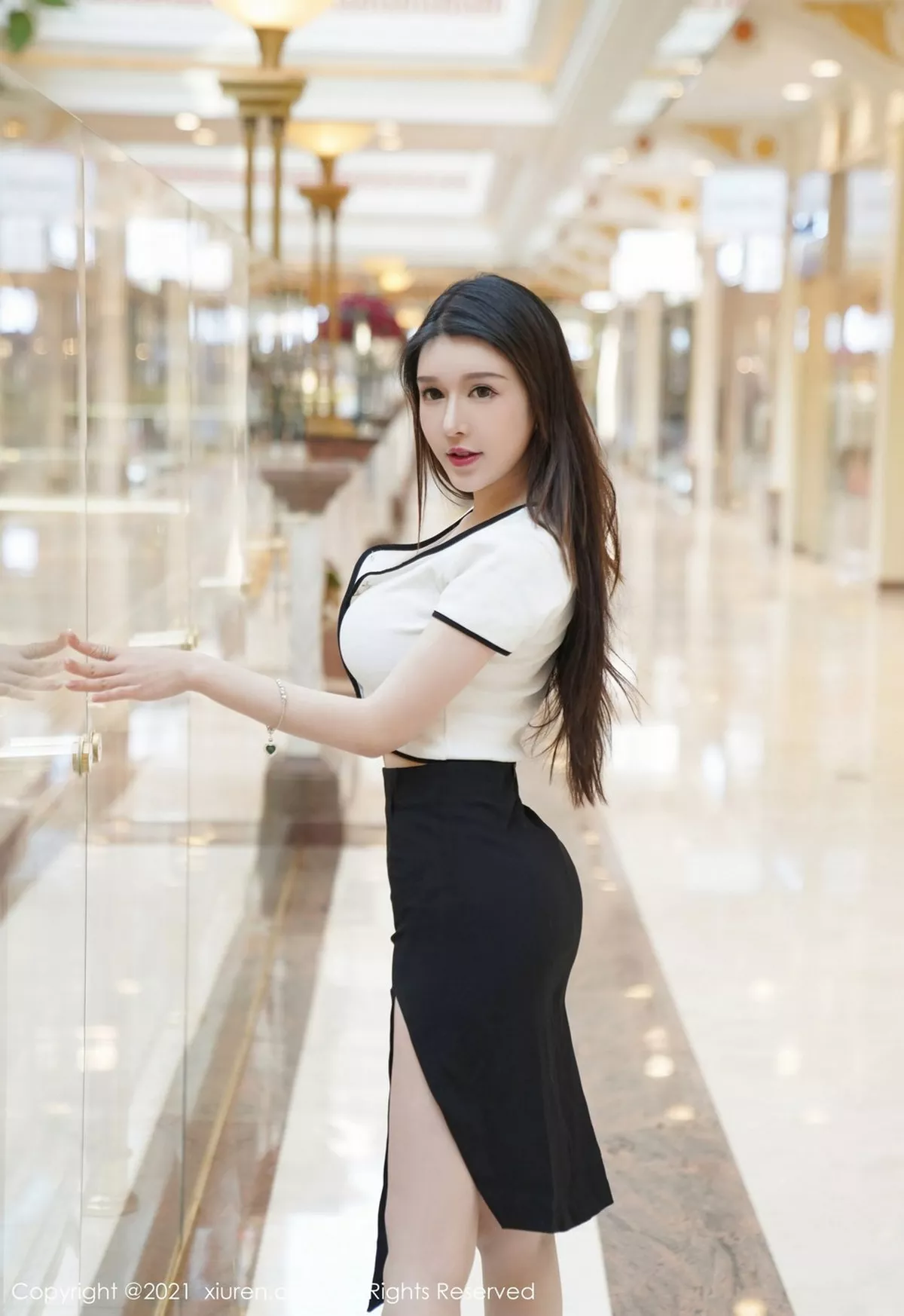 [XiuRen秀人网] 2021.01.20 No.3023 玉兔miki 经典黑丝OL系列 [70P] NO.7