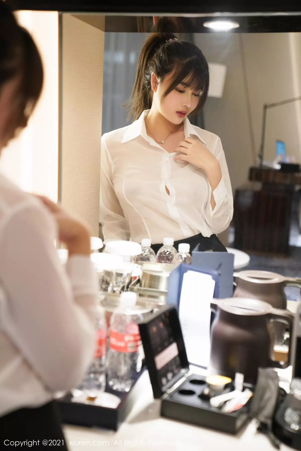 [XiuRen秀人网] 2021.03.04 No.3164 萌奈子 黑丝 美腿 [59P] NO.8