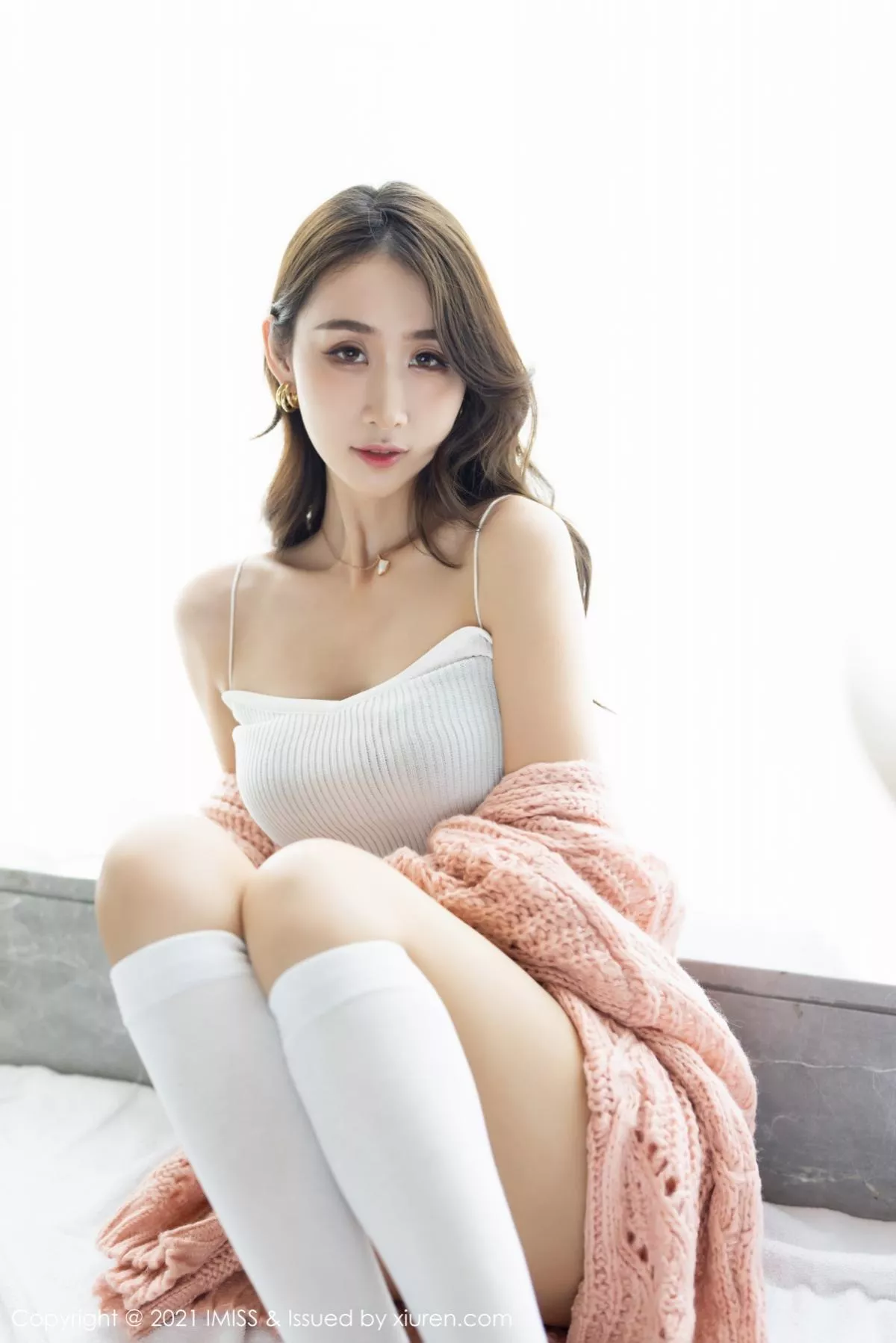 [IMISS爱蜜社] 2021.03.10 VOL.561 萌白酱 丝袜 筒袜 [65P] NO.2