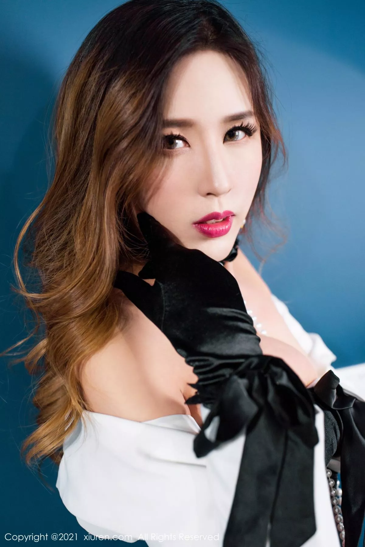 [XiuRen秀人网] 2021.03.11 No.3189 Isabelle贵贵 黑丝 高挑 [54P] NO.2