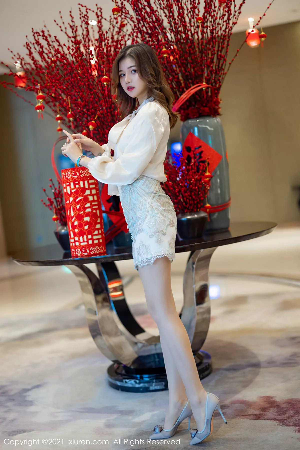 [XiuRen秀人网] 2021.03.17 No.3211 芷萱mimi 丝袜 美腿 [62P] NO.1