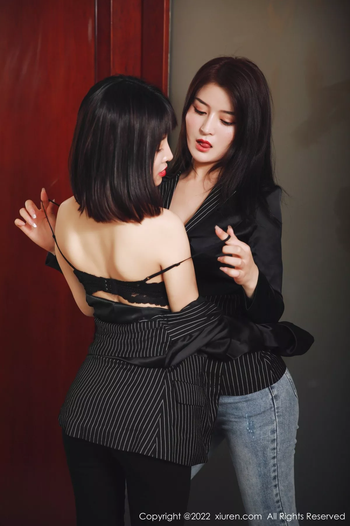 [XiuRen秀人网] 2022.07.05 No.5227 璀灿 黑丝美腿 [67P] NO.3