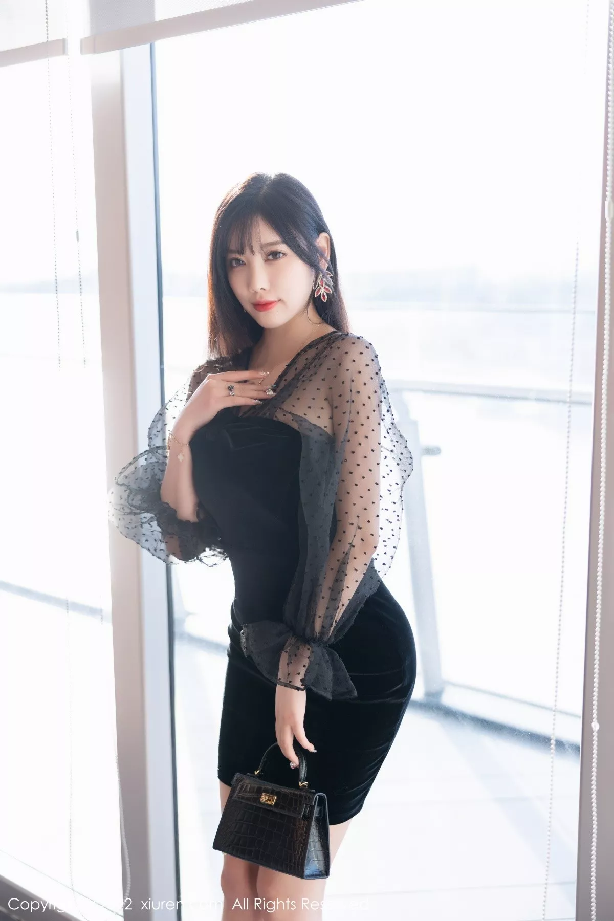 [XiuRen秀人网] 2022.07.12 No.5264 杨晨晨Yome 丝袜美臀 [84P] NO.5