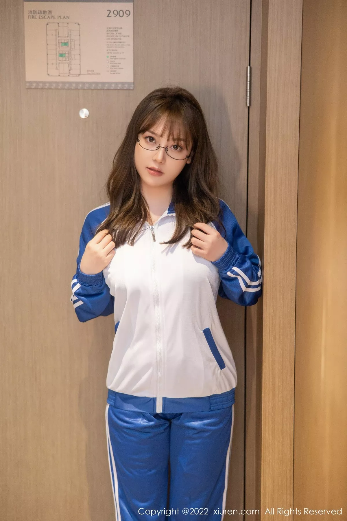 [XiuRen秀人网] 2022.08.03 No.5377 豆瓣酱 学生制服 [90P] NO.2