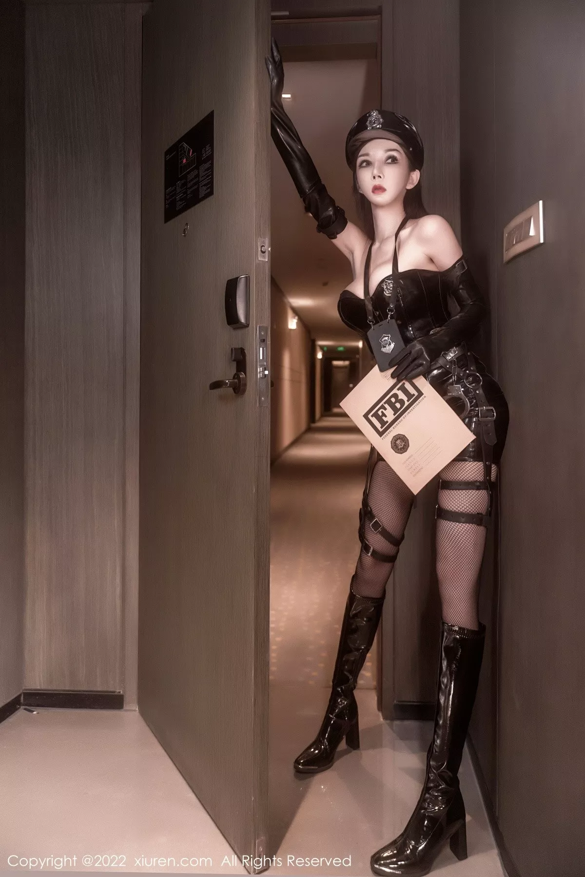 [XiuRen秀人网] 2022.08.09 No.5405 陈怡曼 新人美腿 [64P] NO.9