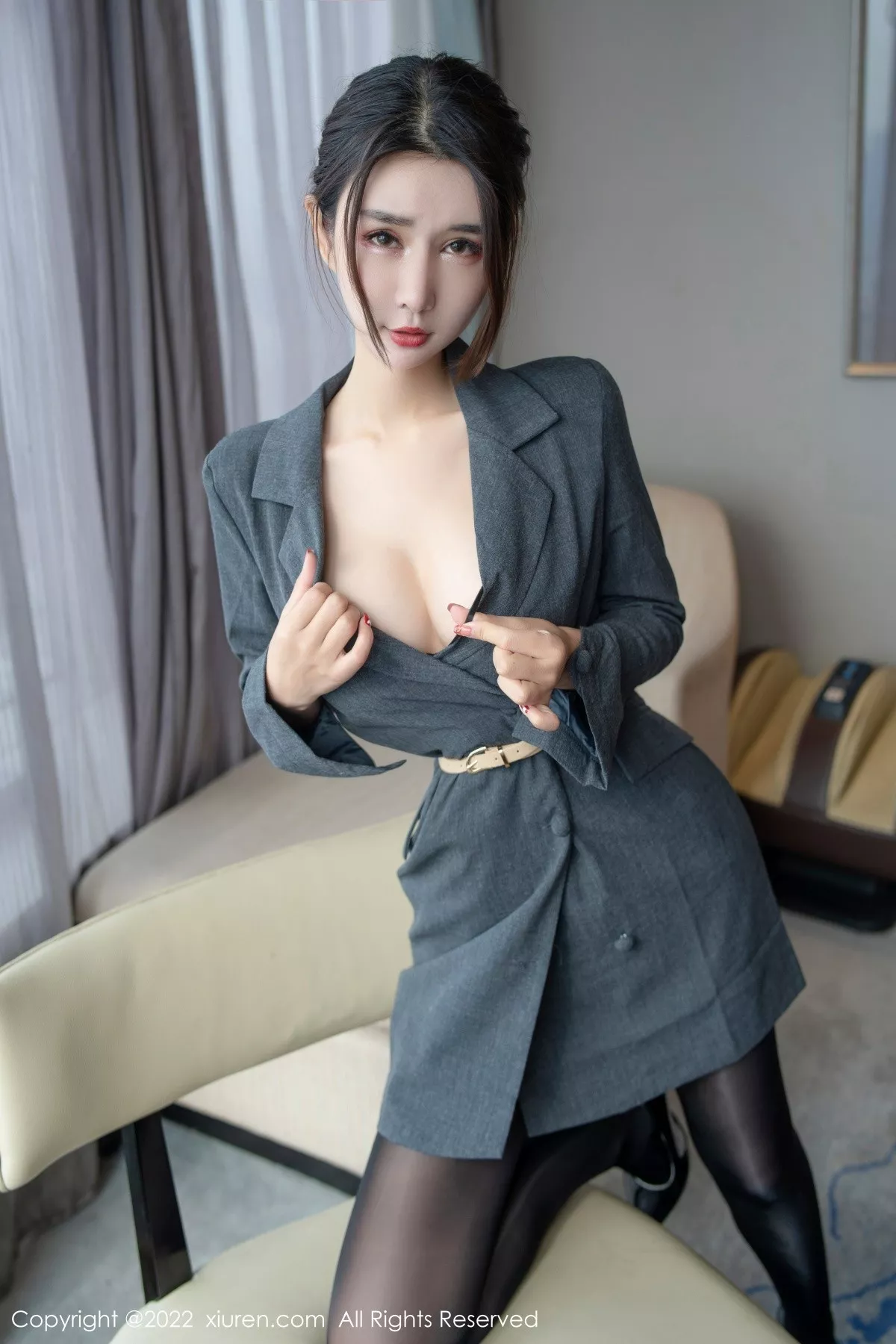 [XiuRen秀人网] 2022.07.26 No.5332 夏沫沫tifa 美腿黑丝 [66P] NO.1