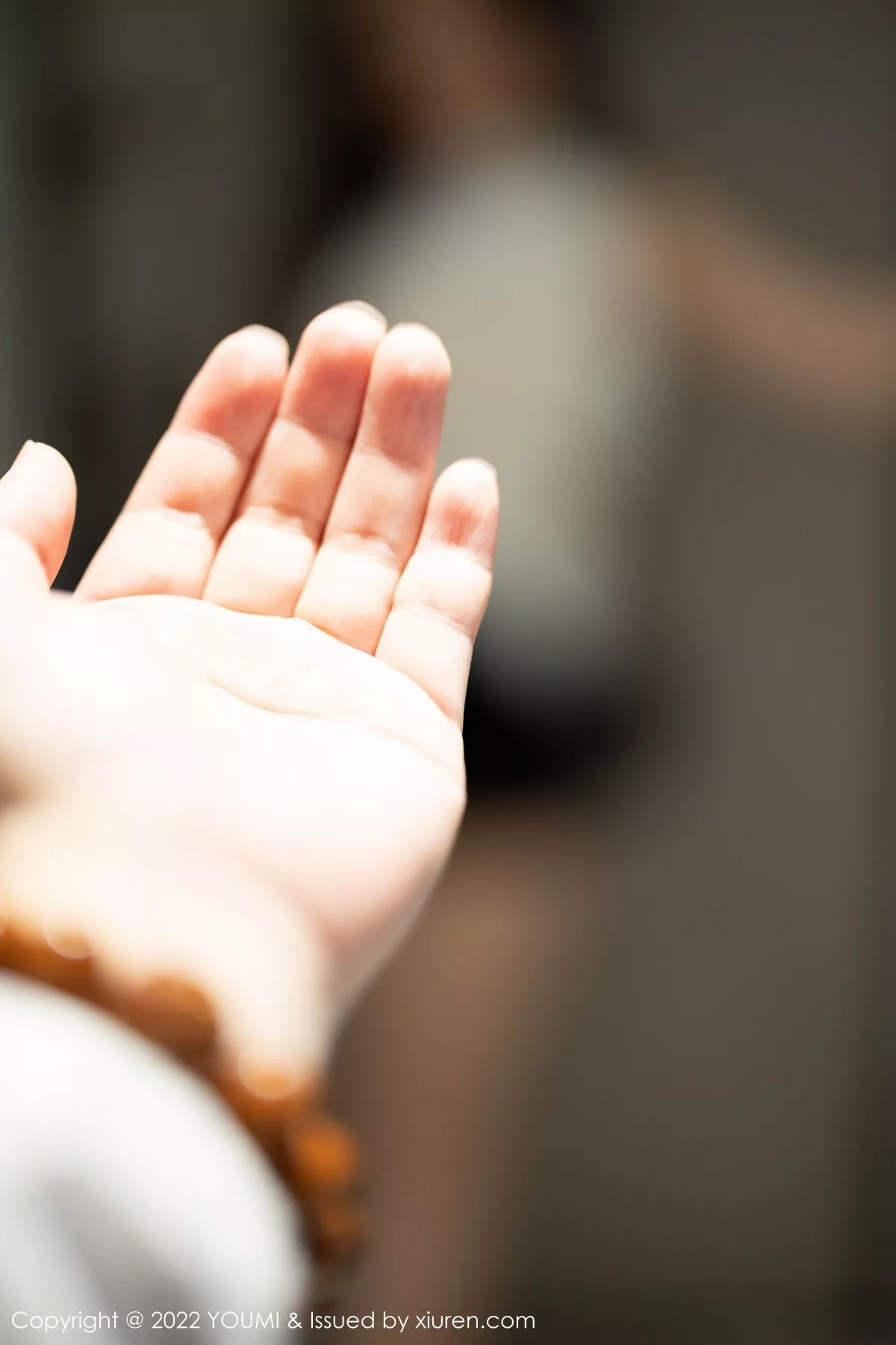 [YOUMI尤蜜荟] 2022.08.19 VOL.832 奶瓶土肥圆矮挫丑黑穷 丝袜美臀 [99P] NO.9