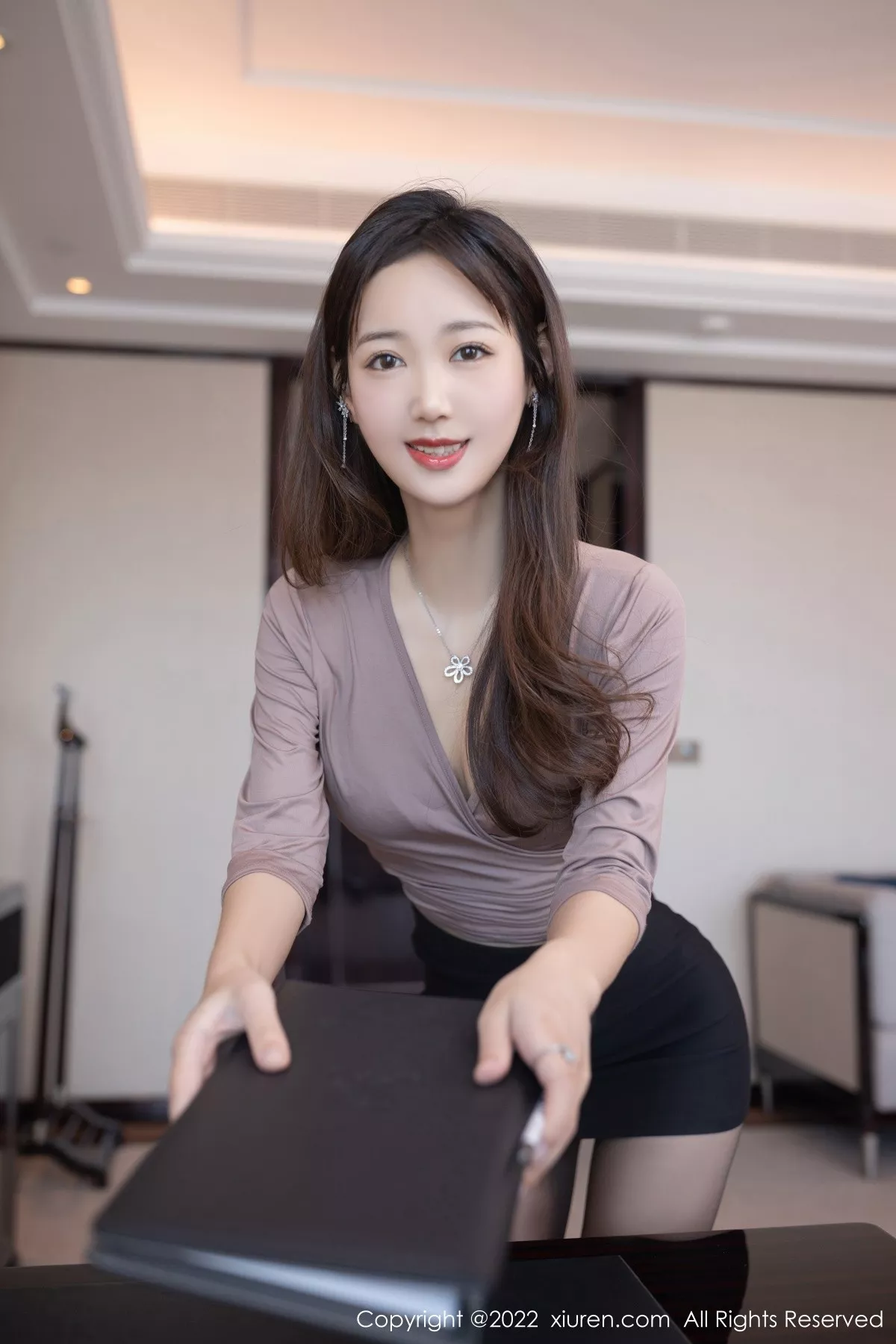 [XiuRen秀人网] 2022.08.22 No.5475 唐安琪 黑丝美腿 [84P] NO.9