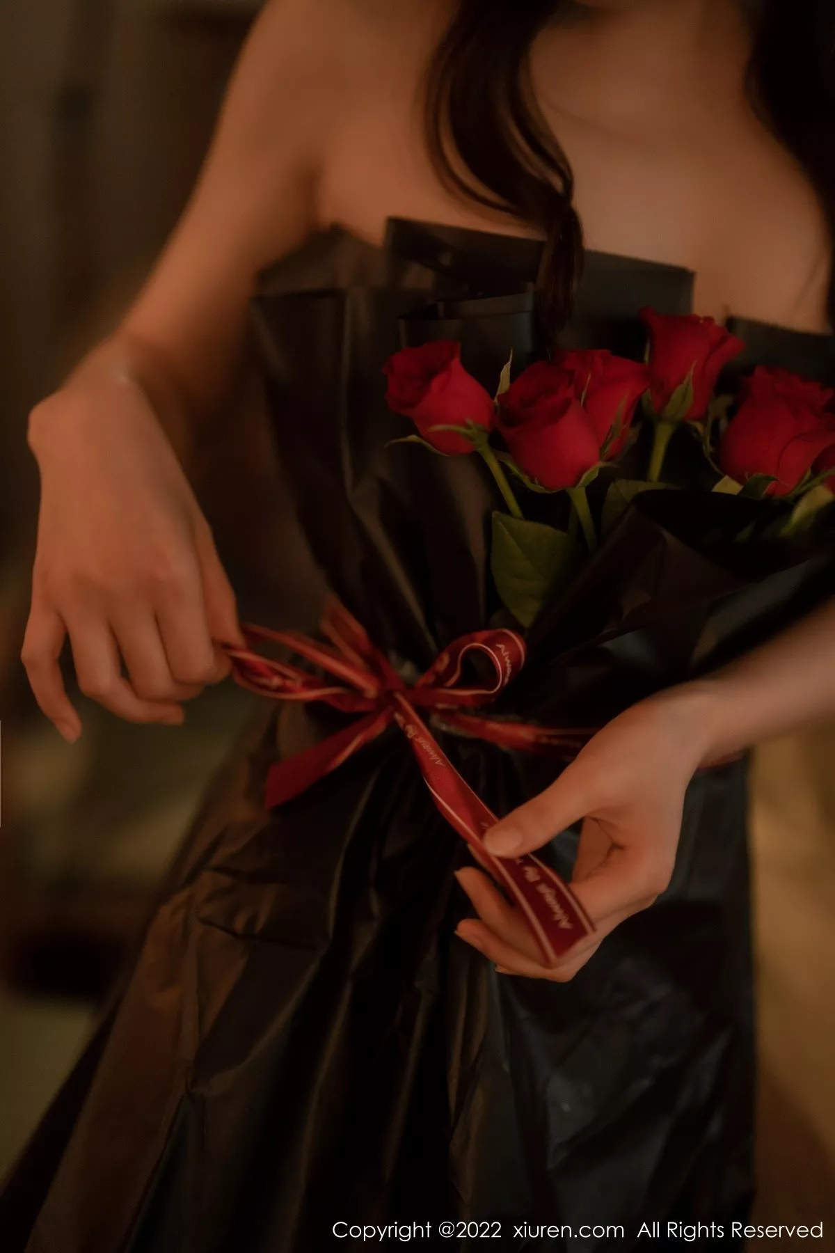 [XiuRen秀人网] 2022.09.07 No.5552 婠婠么 黑丝美腿 [74P] NO.4