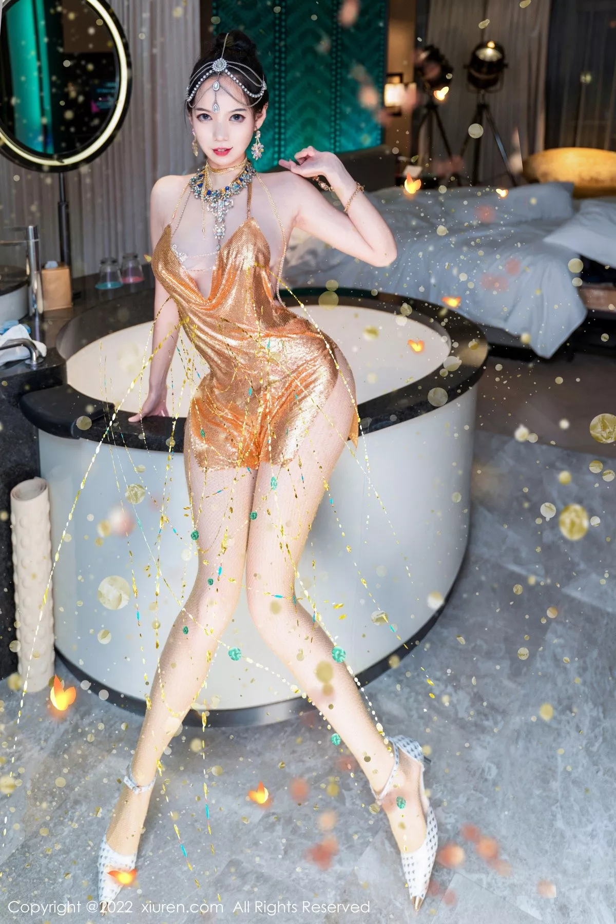 [XiuRen秀人网] 2022.09.08 No.5559 大美妞儿 美腿丰腴 [62P] NO.1