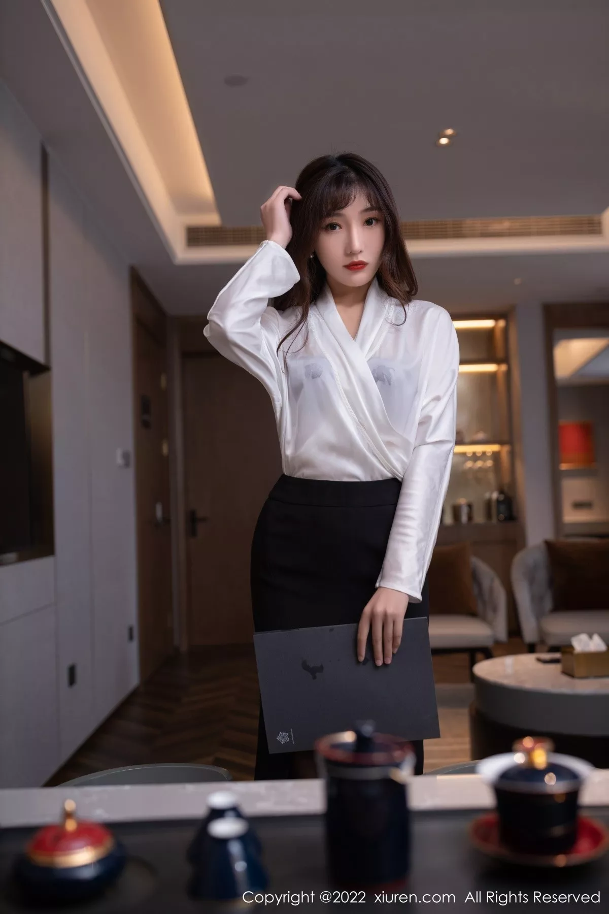 [XiuRen秀人网] 2022.09.08 No.5564 陆萱萱 黑丝美腿 [80P] NO.5