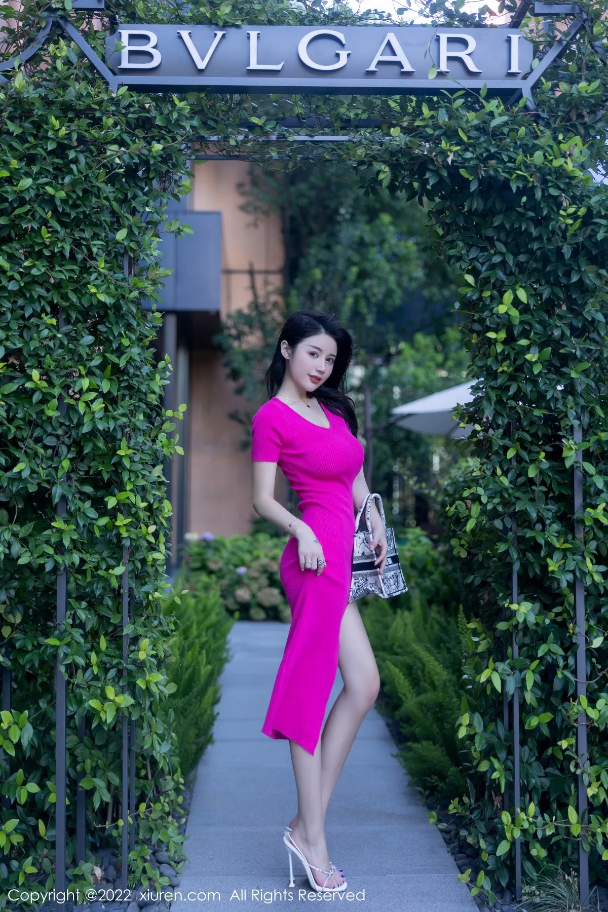 [XiuRen秀人网] 2022.09.14 No.5582 美七 Mia 西双版纳旅拍 [81P] NO.10