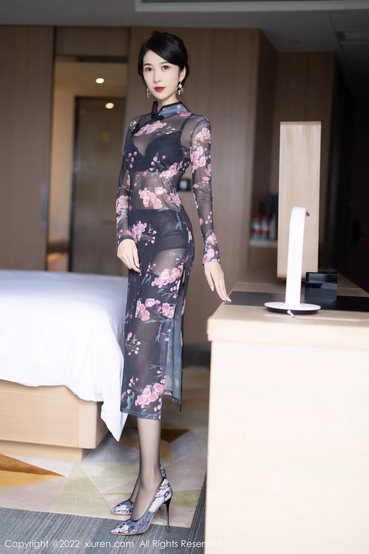 [XiuRen秀人网] 2022.09.14 No.5585 林乐一 轻透旗袍 [82P] NO.1