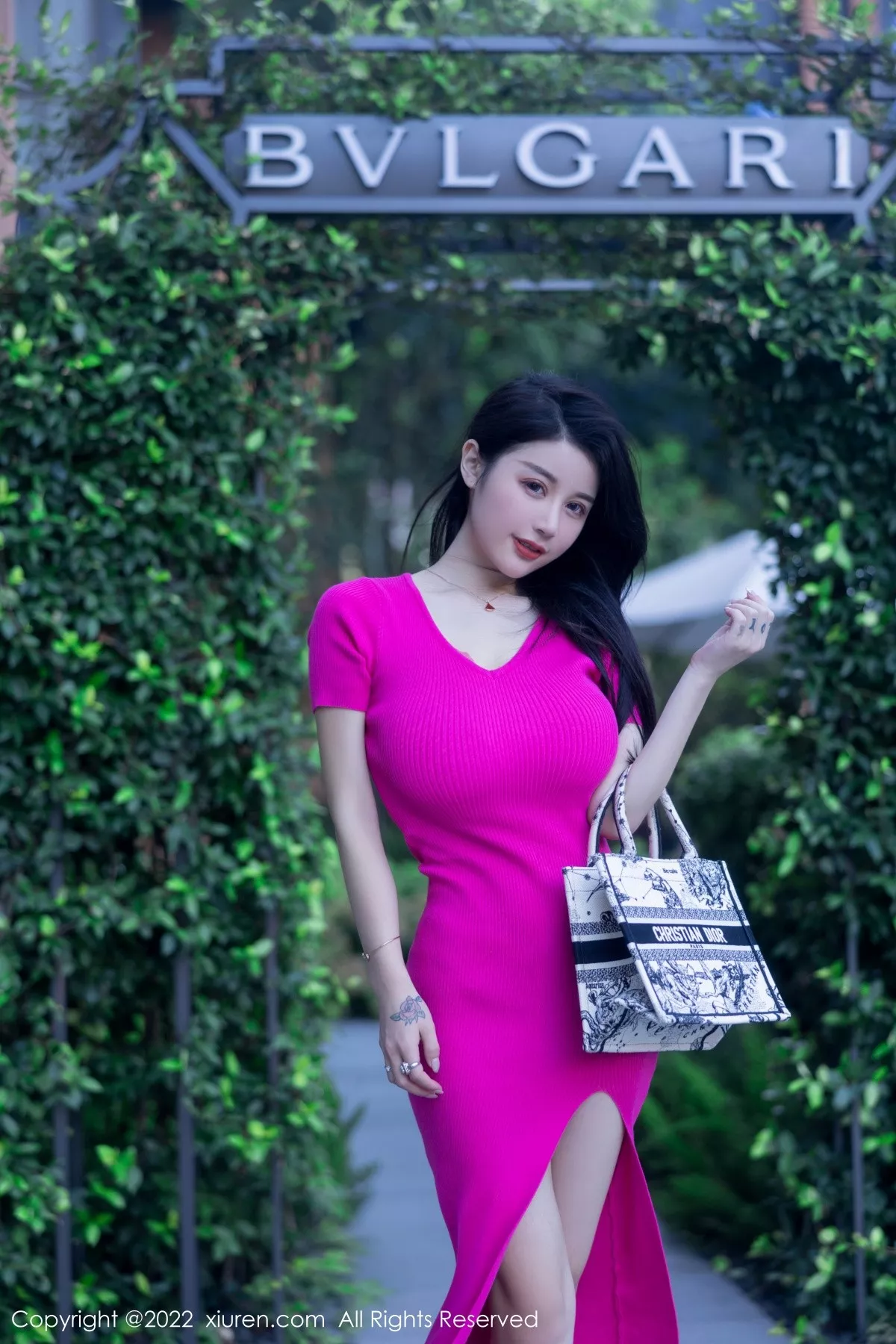 [XiuRen秀人网] 2022.09.14 No.5582 美七 Mia 西双版纳旅拍 [81P] NO.9