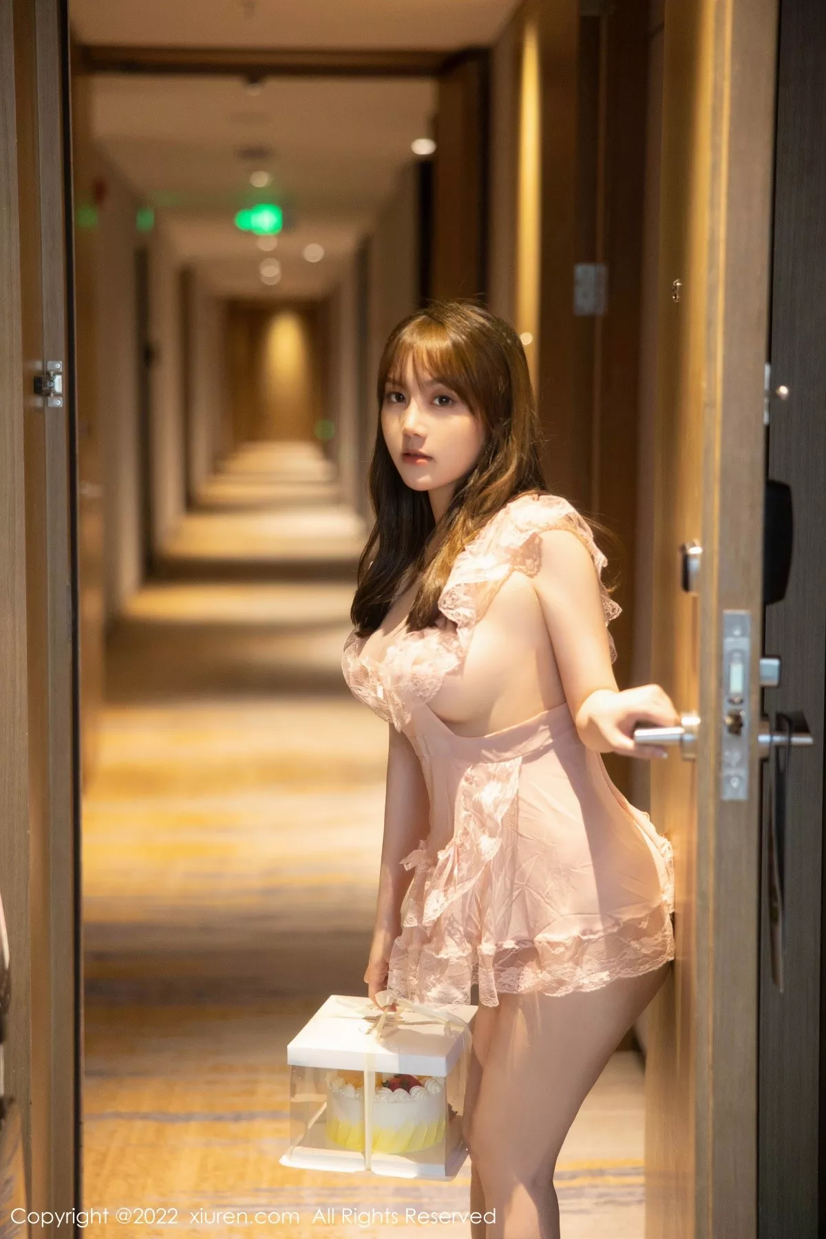 [XiuRen秀人网] 2022.08.26 No.5497 豆瓣酱 蛋糕主题 [90P] NO.3