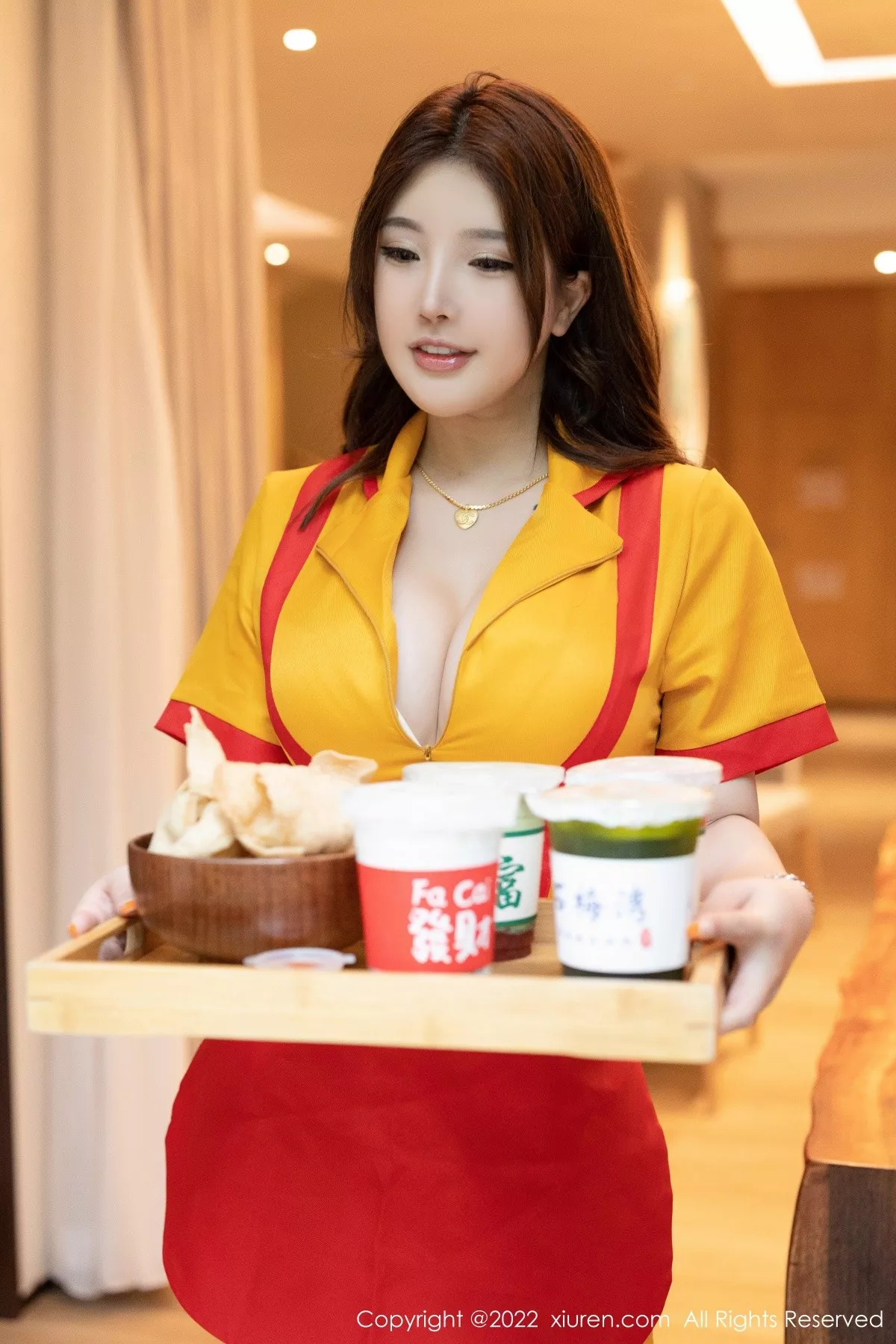 [XiuRen秀人网] 2022.08.29 No.5509 小海臀Rena 服务员制服 [56P] NO.6