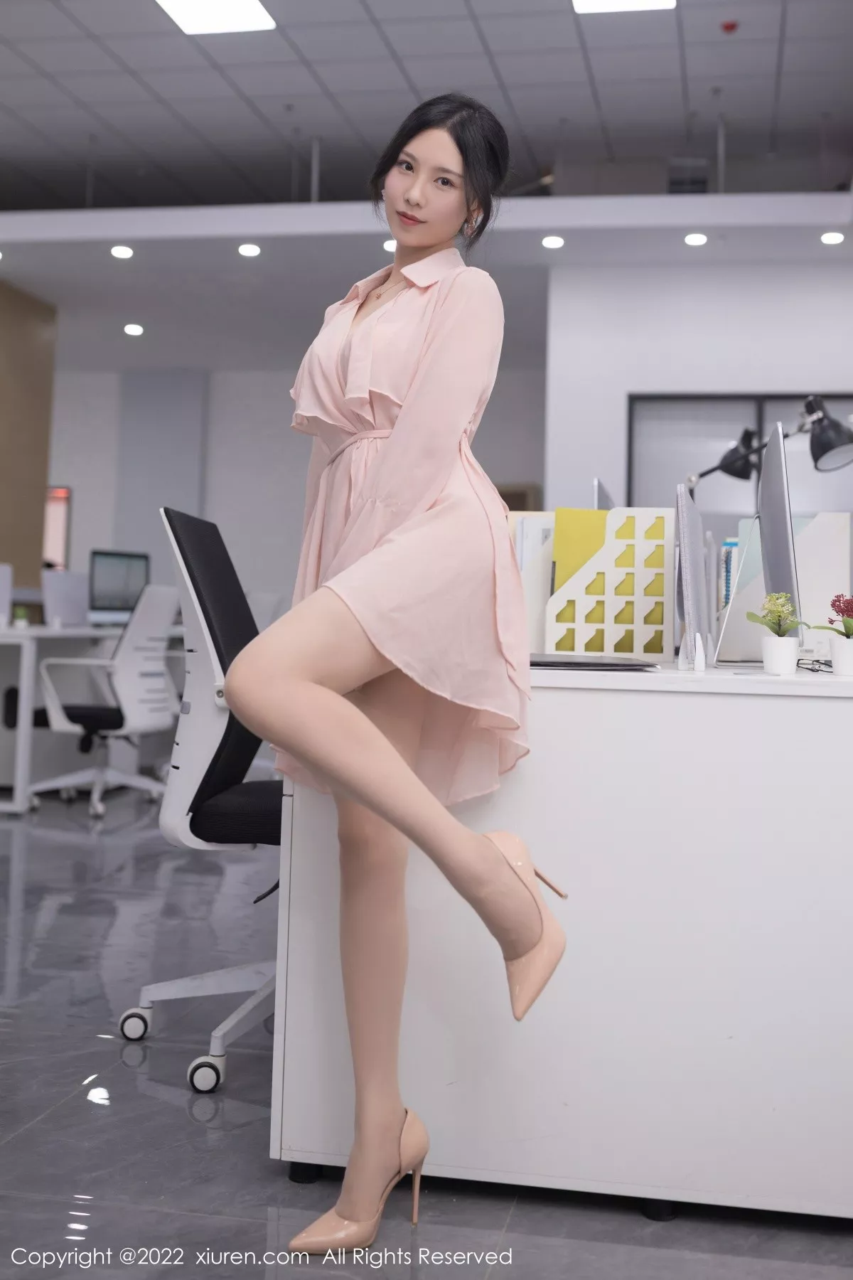 [XiuRen秀人网] 2022.09.28 No.5657 利世 职员装扮 [77P] NO.3