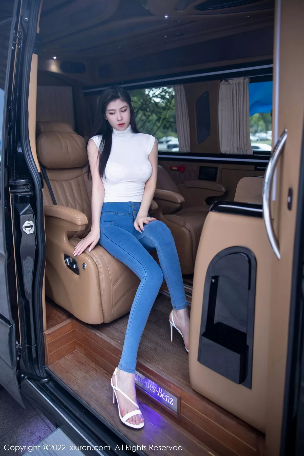 [XiuRen秀人网] 2022.10.08 No.5677 李雅柔182CM 牛仔裤美腿 [84P] NO.1