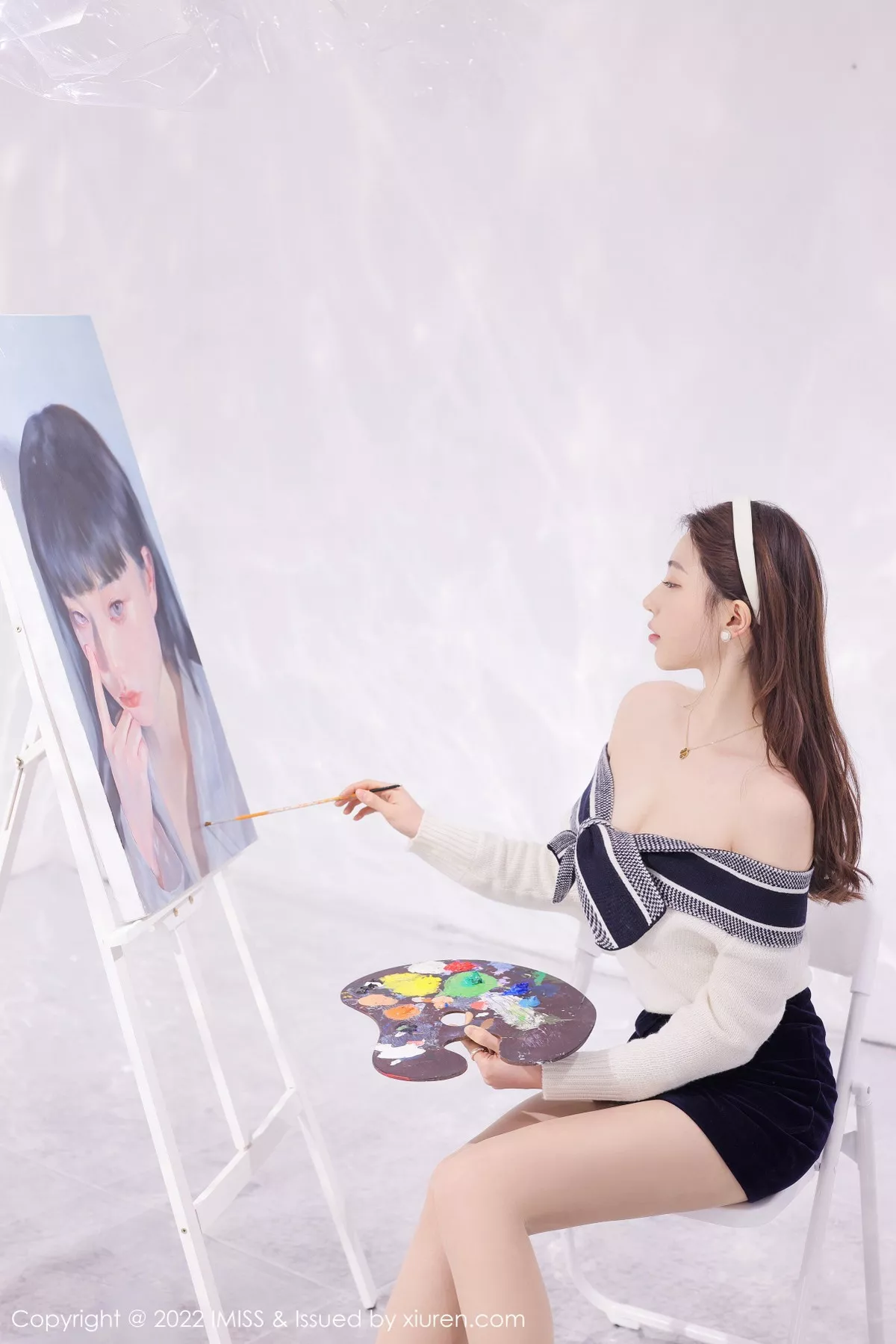 [IMISS爱蜜社] 2022.10.09 VOL.704 Lynn刘奕宁 短裙美腿 [22P] NO.11