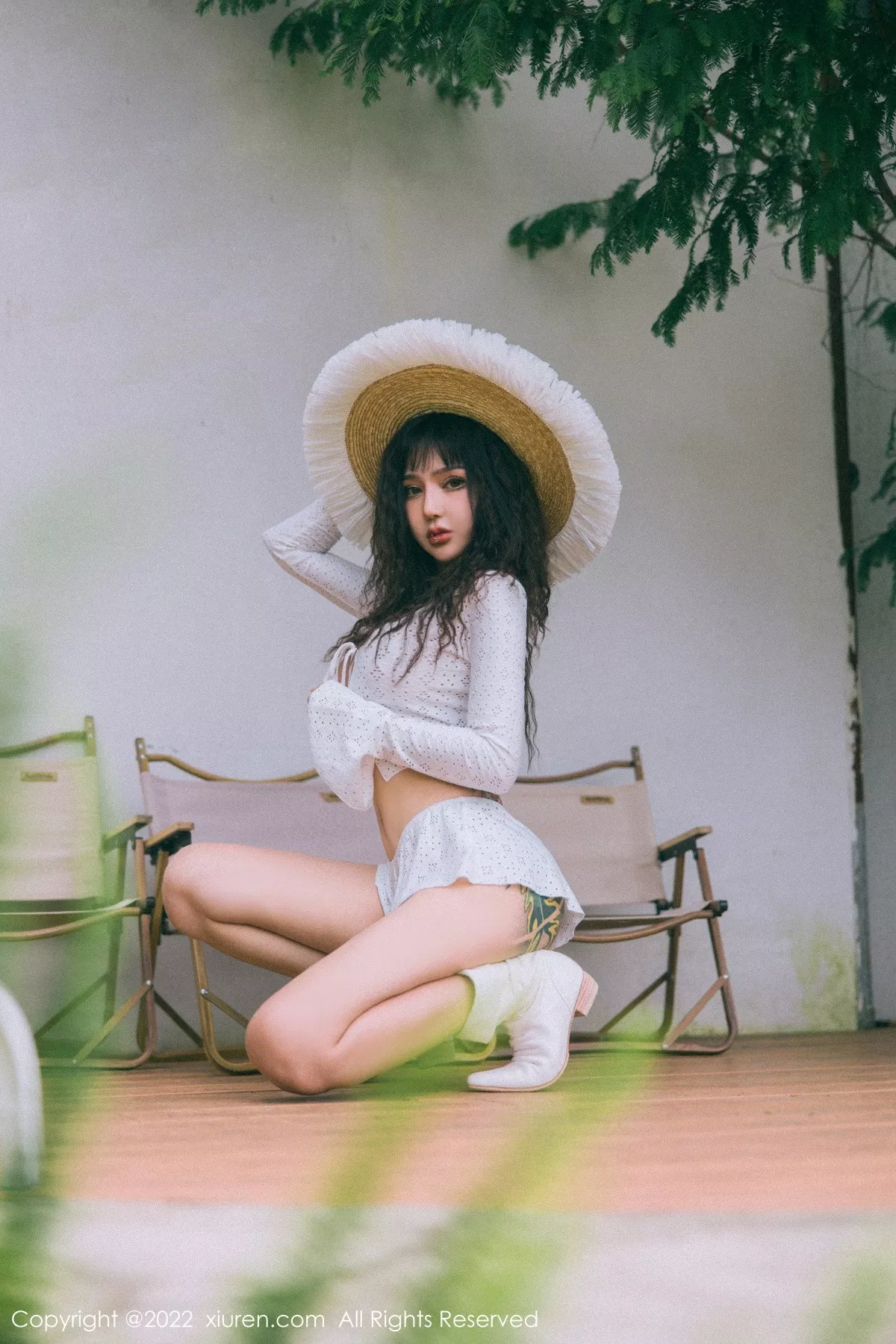 [XiuRen秀人网] 2022.10.09 No.5683 文静儿 美臀户外 [84P] NO.5
