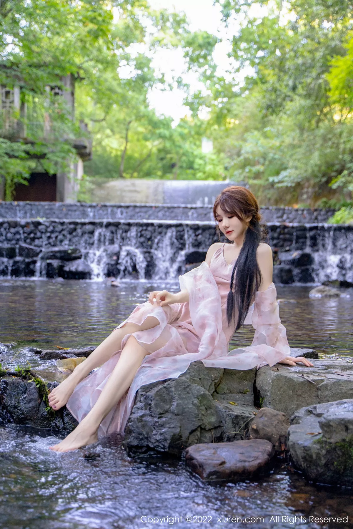 [XiuRen秀人网] 2022.10.11 No.5690 婠婠么 美腿长裙 [81P] NO.10