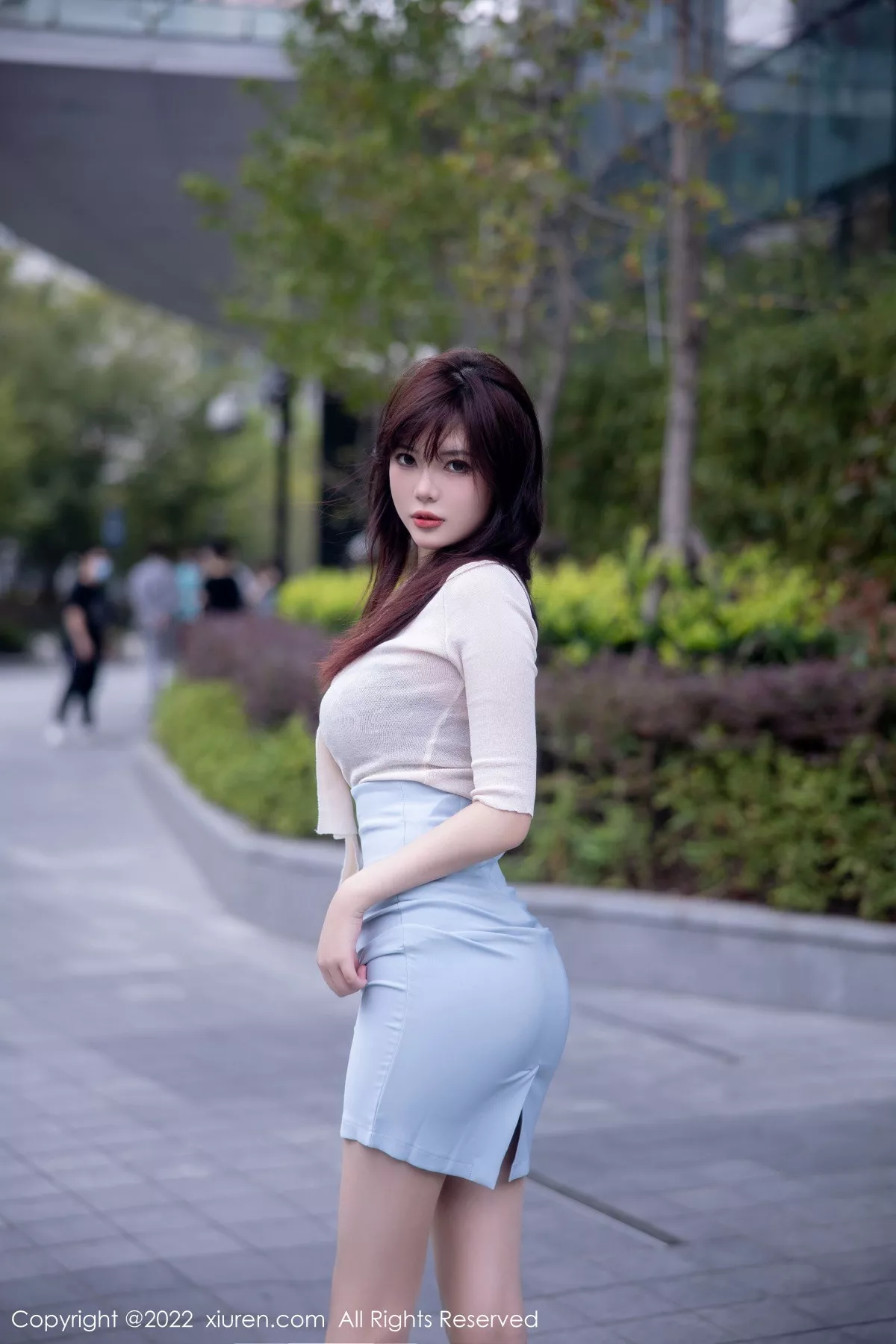 [XiuRen秀人网] 2022.10.13 No.5704 Arude薇薇 美腿短裙 [82P] NO.5
