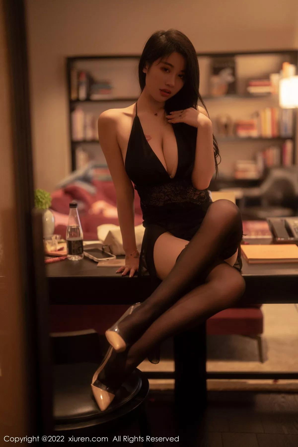 [XiuRen秀人网] 2022.10.18 No.5722 美七Mia 西双版纳旅拍 [68P] NO.6