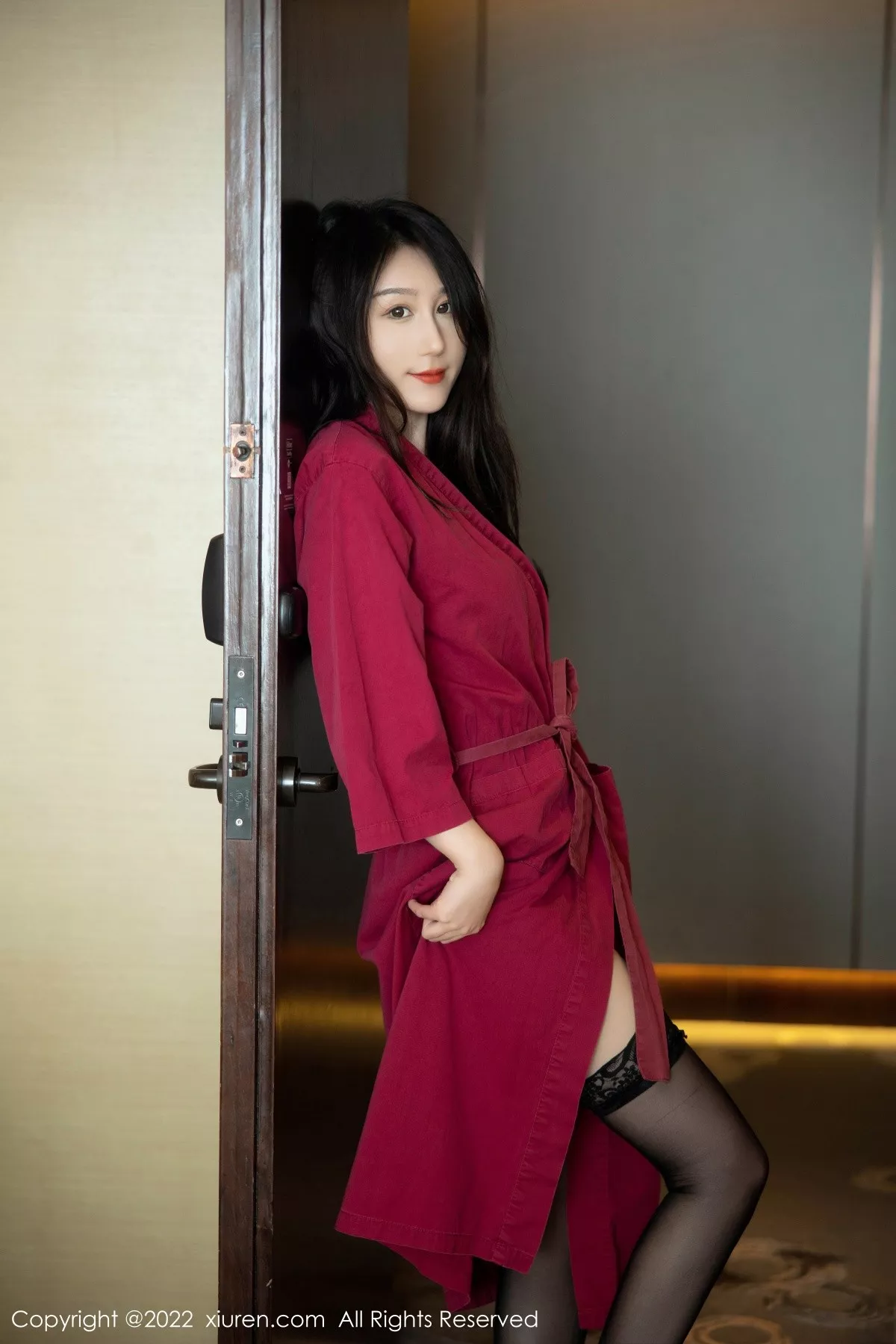 [XiuRen秀人网] 2022.09.22 No.5624 薇薇酱 新人美腿 [80P] NO.5