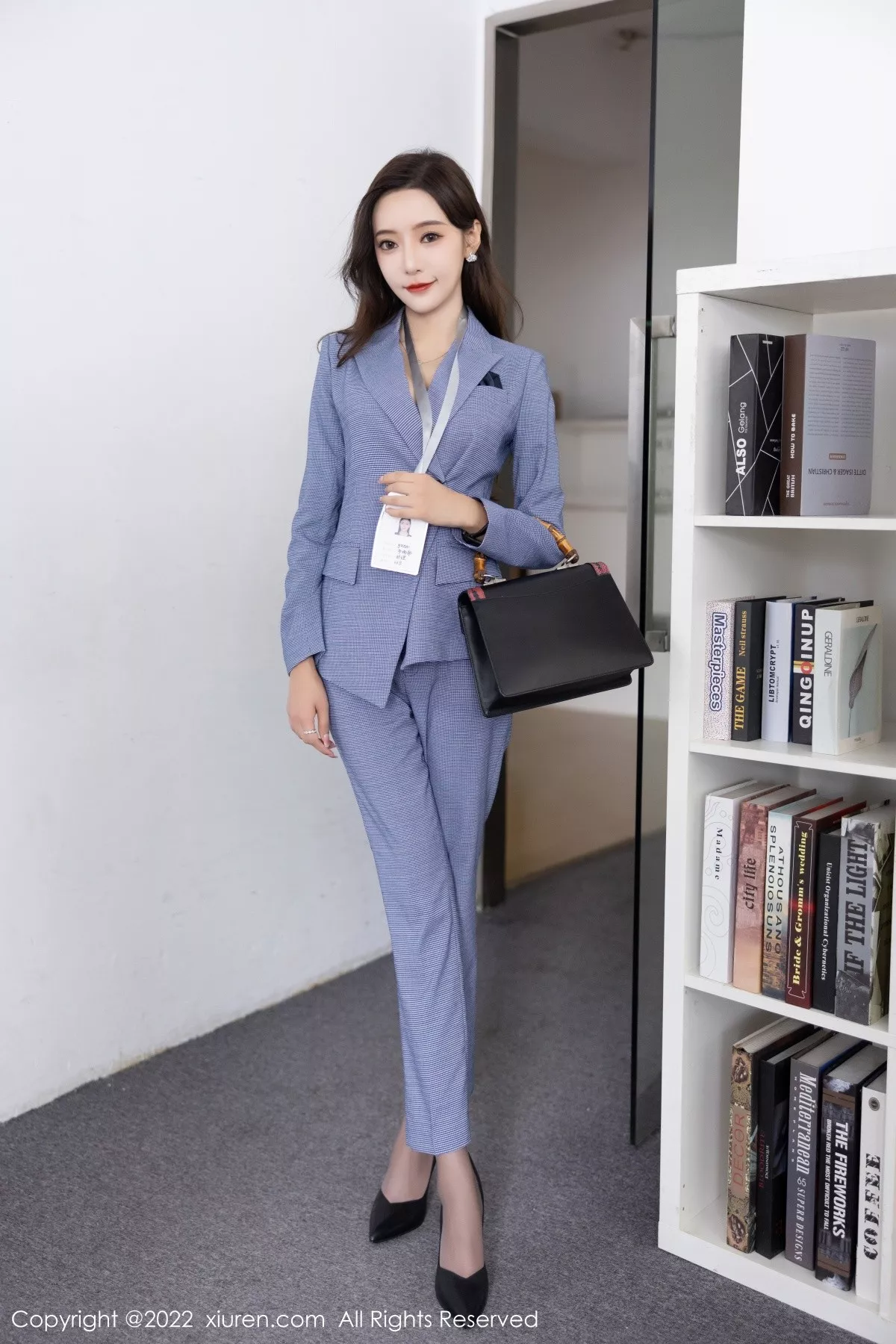 [XiuRen秀人网] 2022.09.22 No.5629 王馨瑶yanni Ol职业装 [82P] NO.1